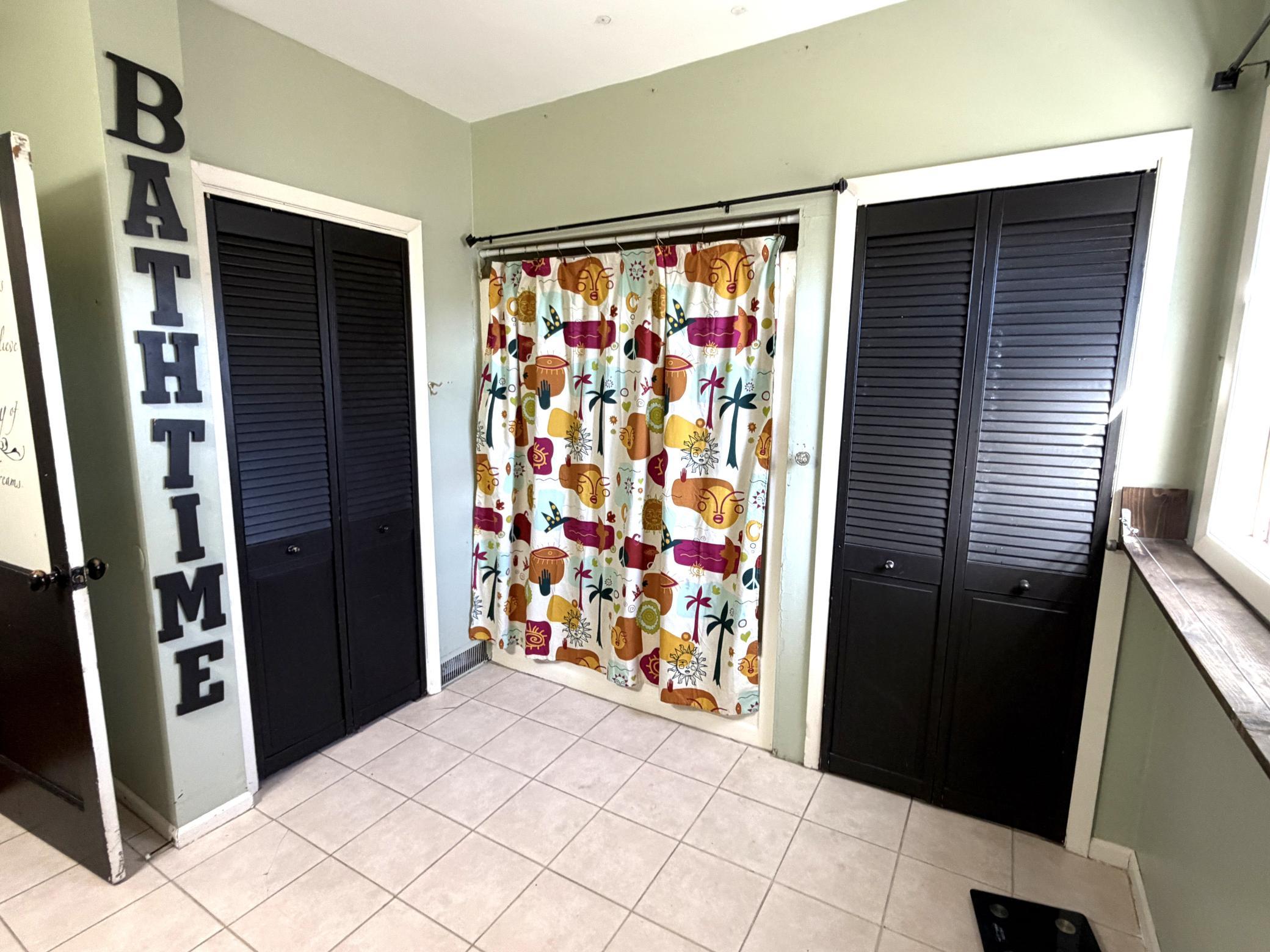 207 S Johnson Avenue Property Photo 18
