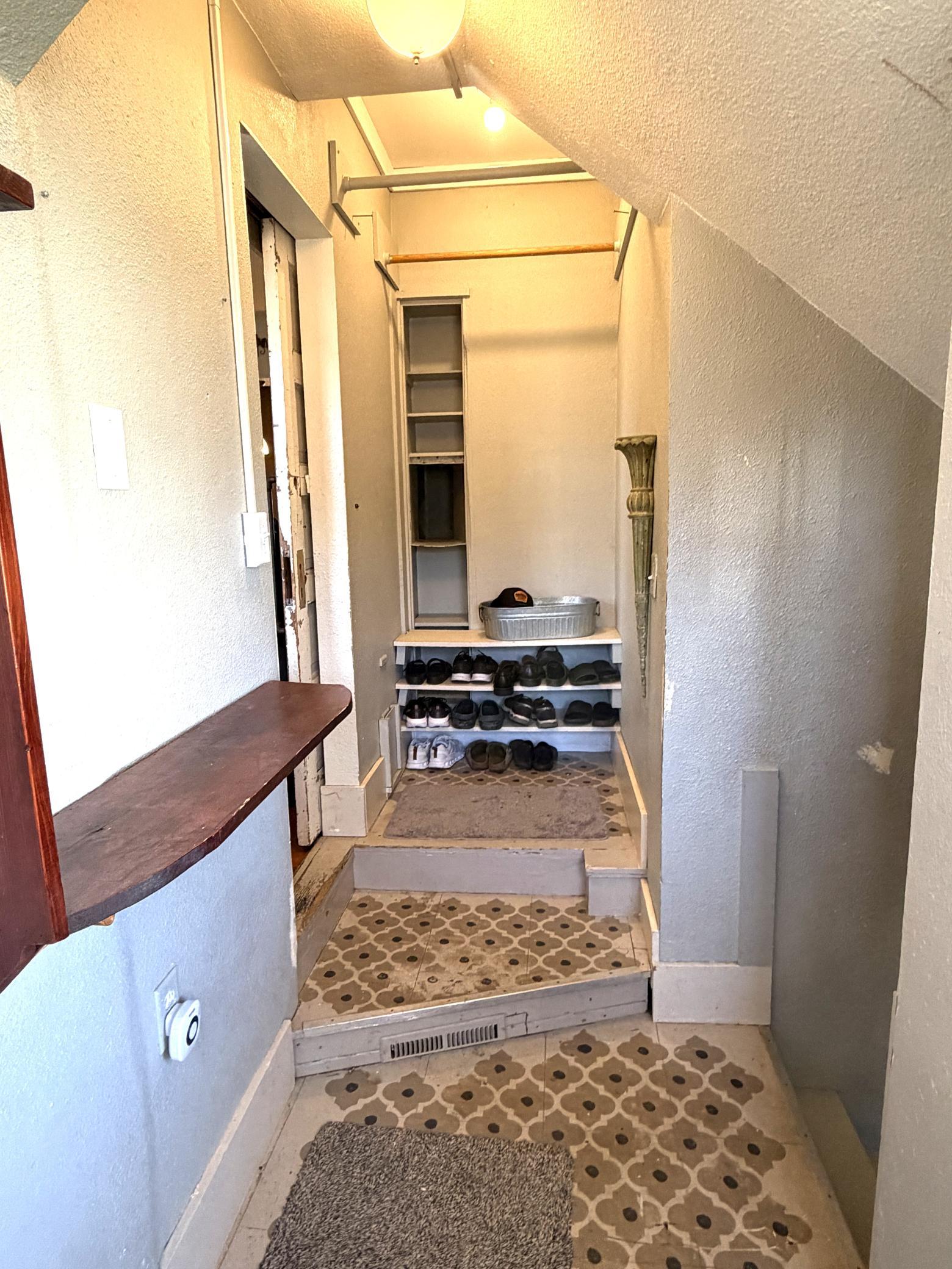 207 S Johnson Avenue Property Photo 27