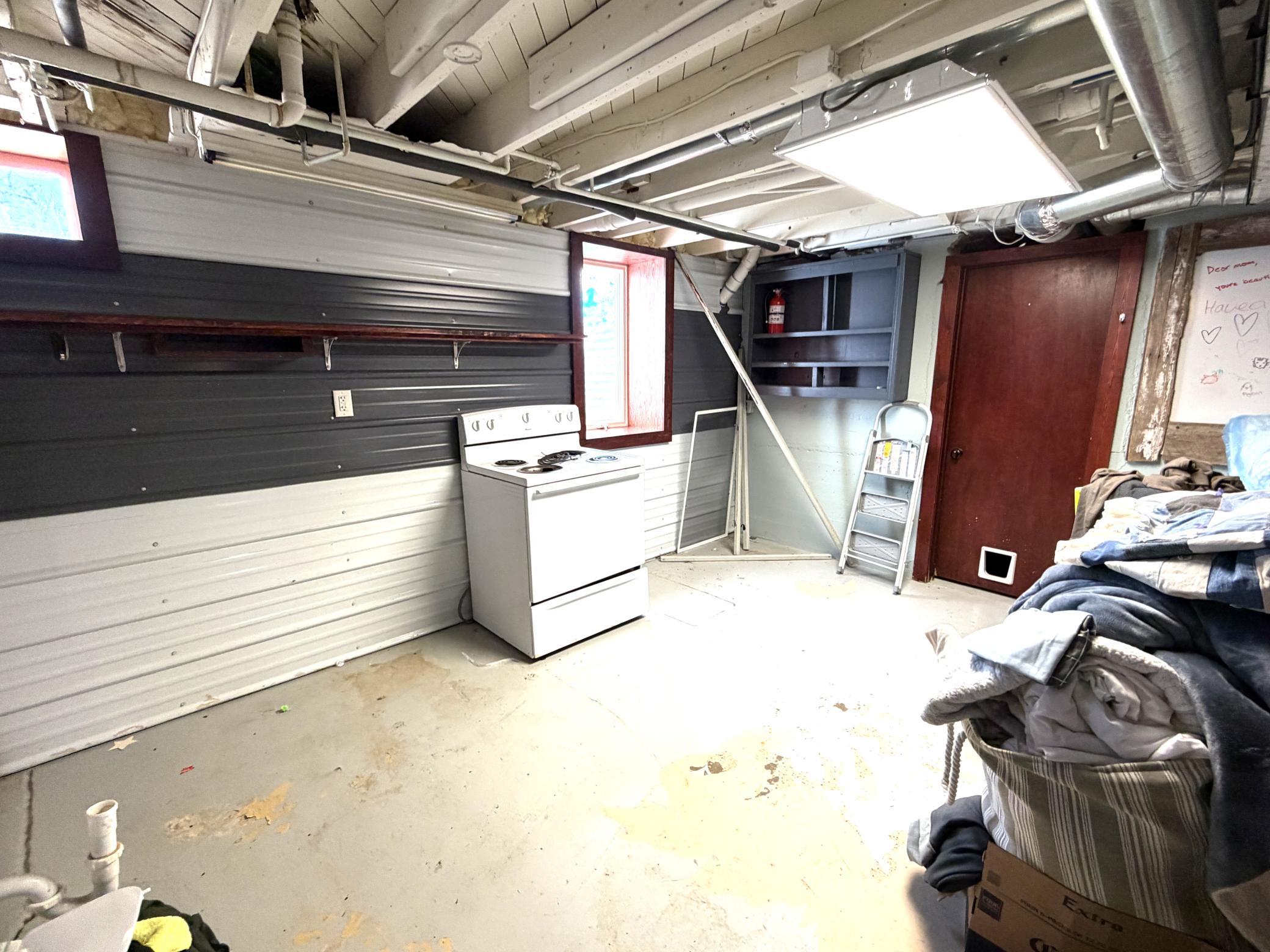 207 S Johnson Avenue Property Photo 40