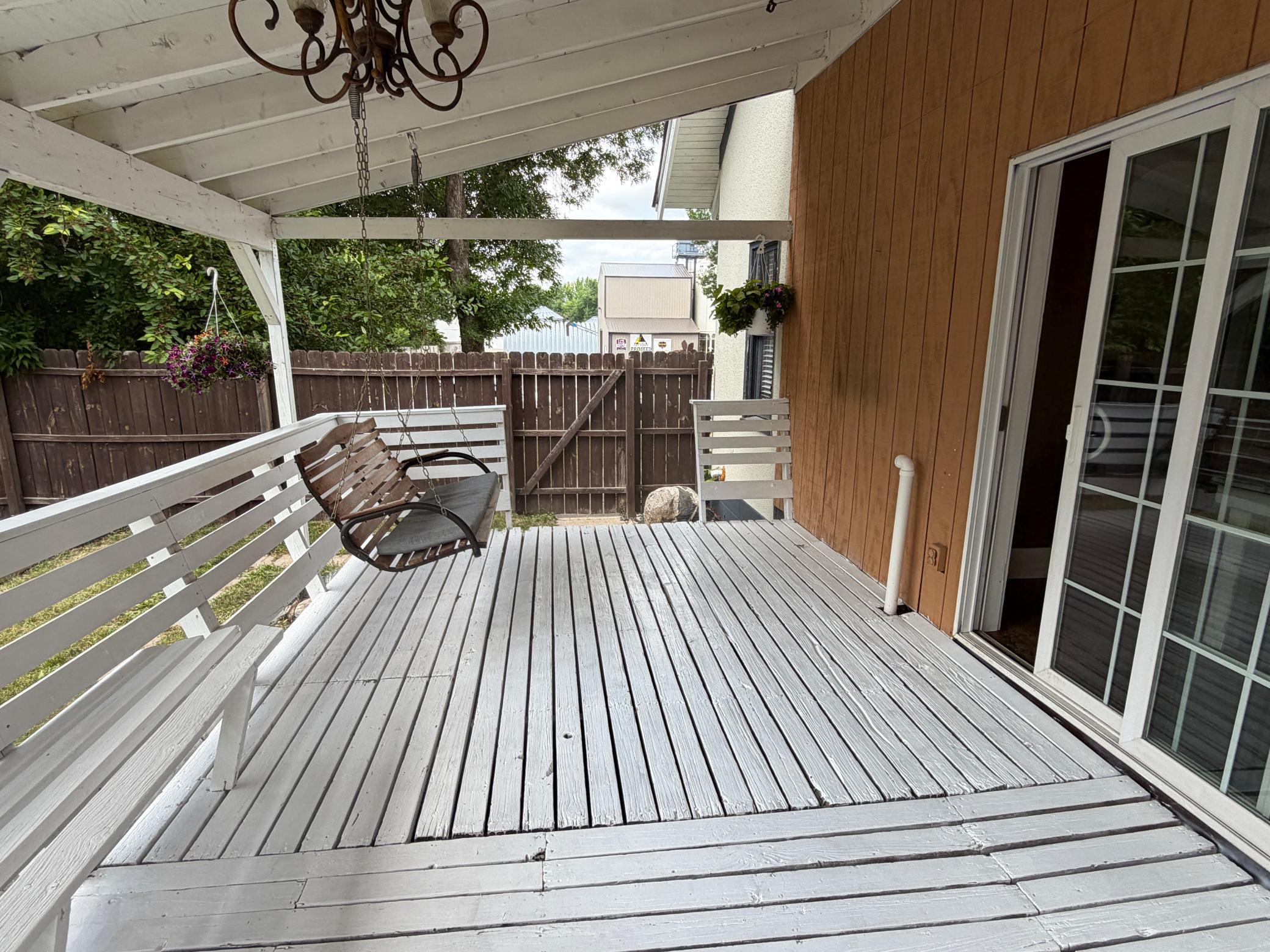 207 S Johnson Avenue Property Photo 42