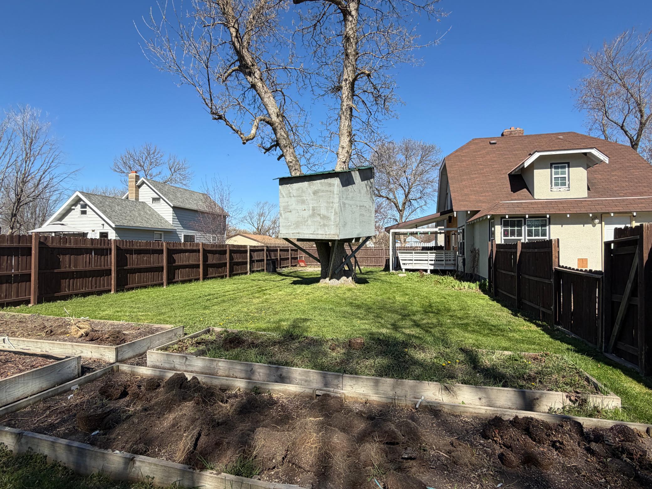 207 S Johnson Avenue Property Photo 48