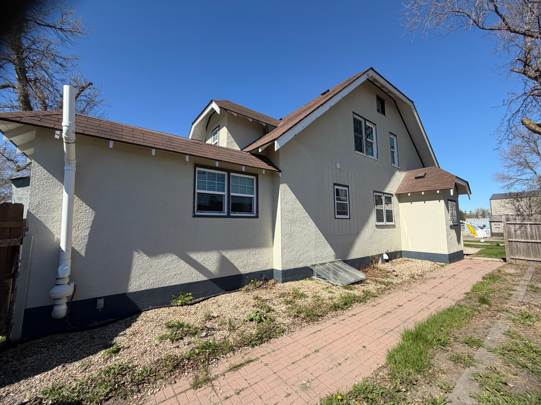 207 S Johnson Avenue Property Photo 50