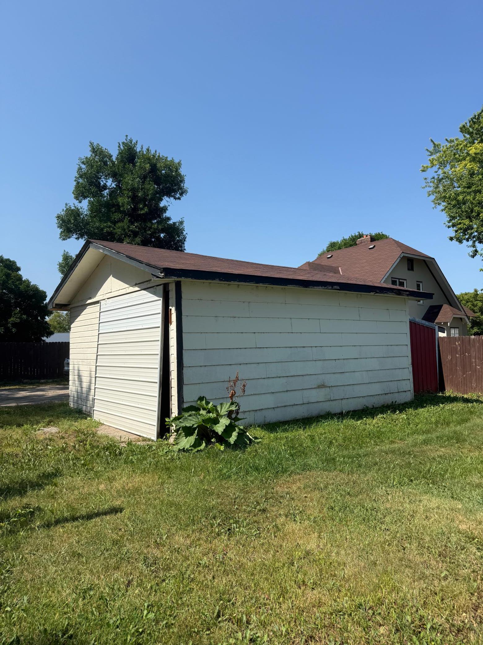 207 S Johnson Avenue Property Photo 55