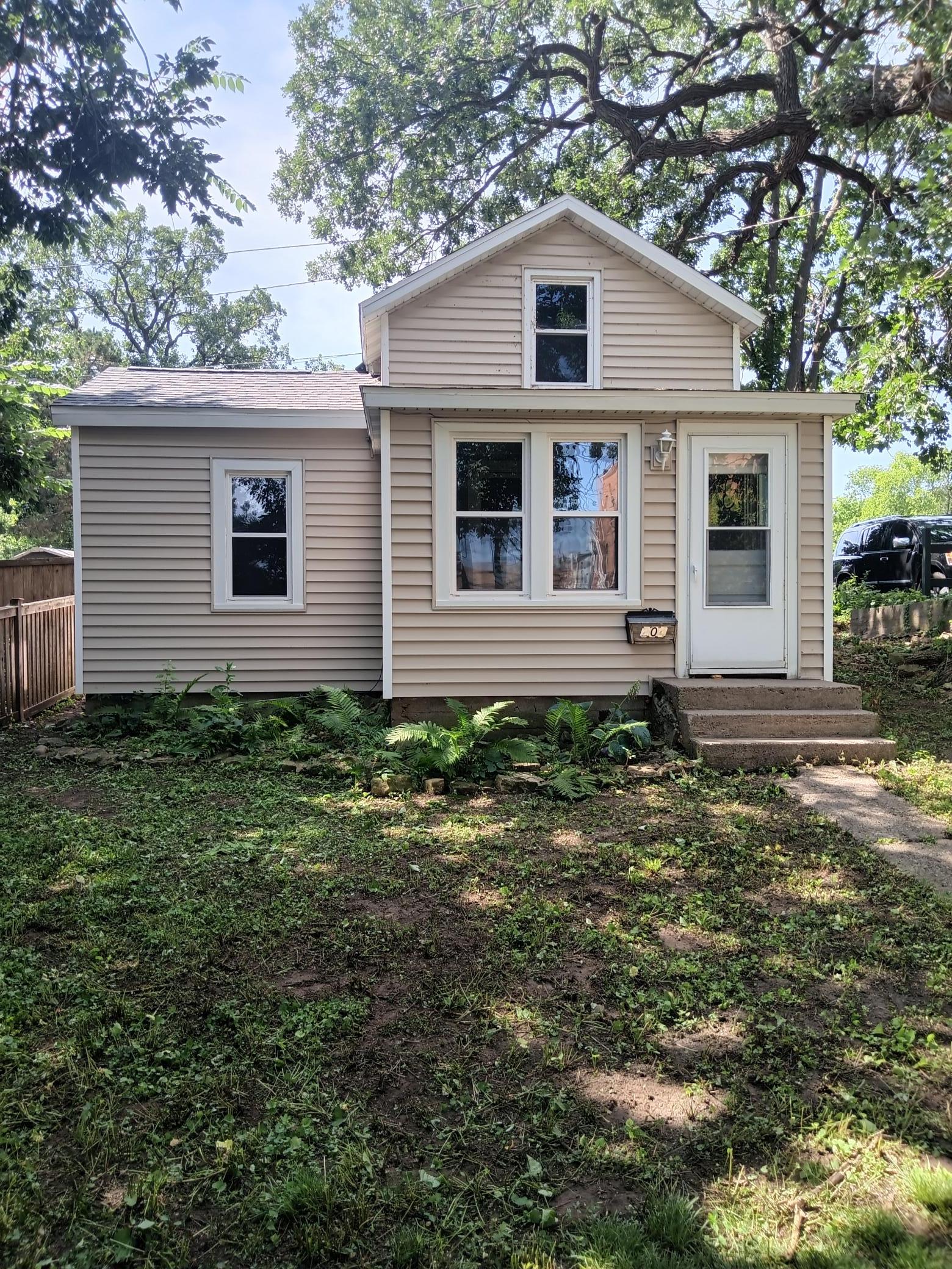 204 3rd Street E Property Photo 1
