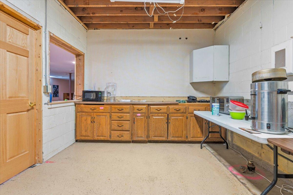 105 Central Boulevard Property Photo 8