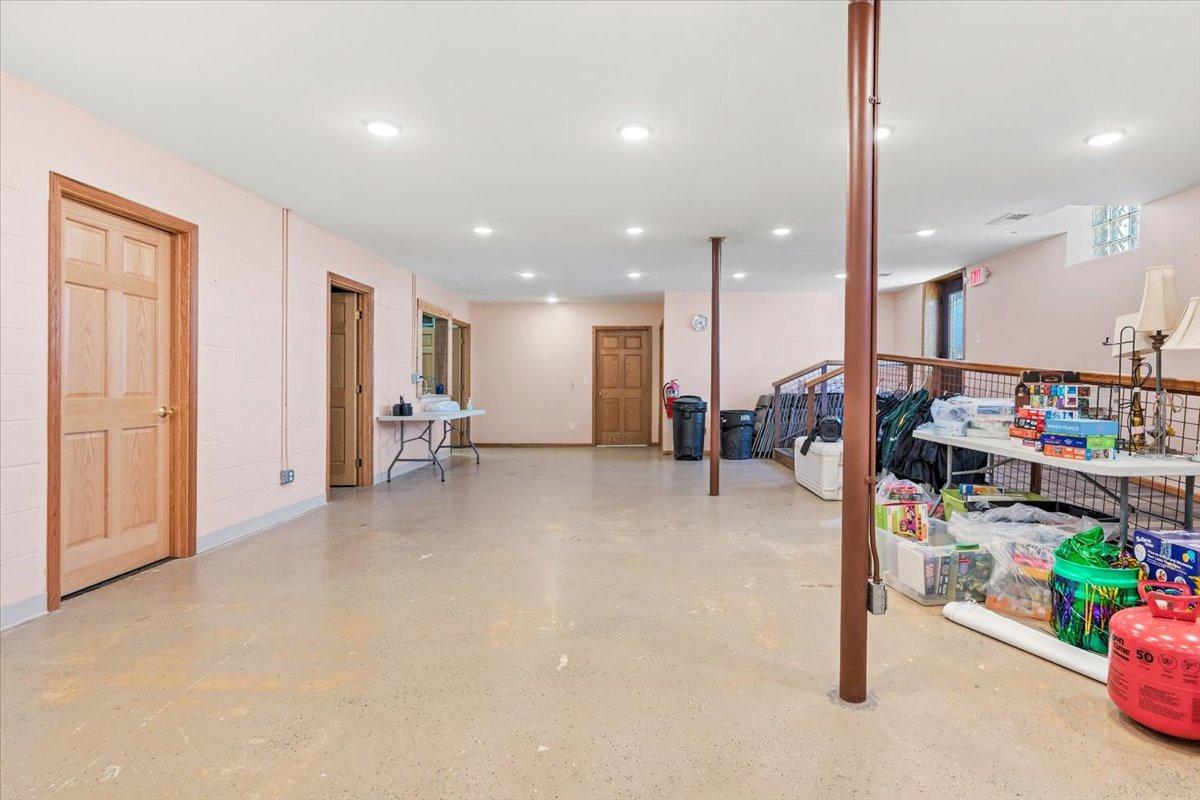 105 Central Boulevard Property Photo 11