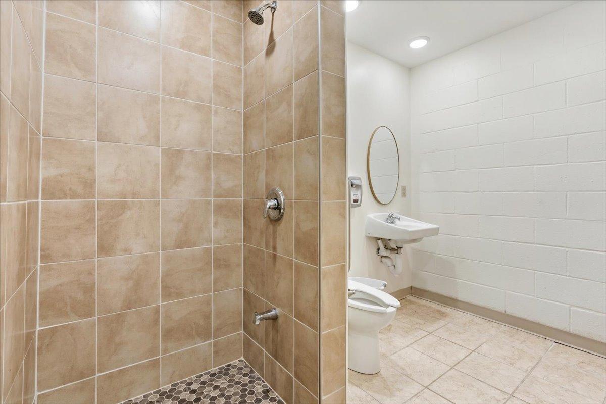 105 Central Boulevard Property Photo 17