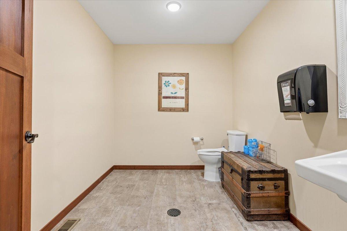 105 Central Boulevard Property Photo 28