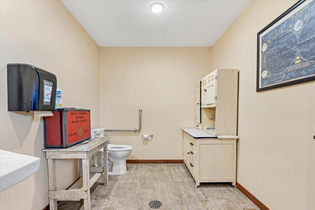 105 Central Boulevard Property Photo 30