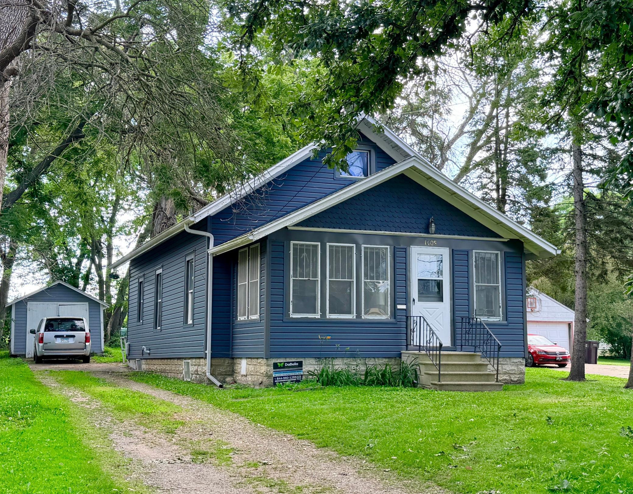 1405 S Broadway Avenue Property Photo 1