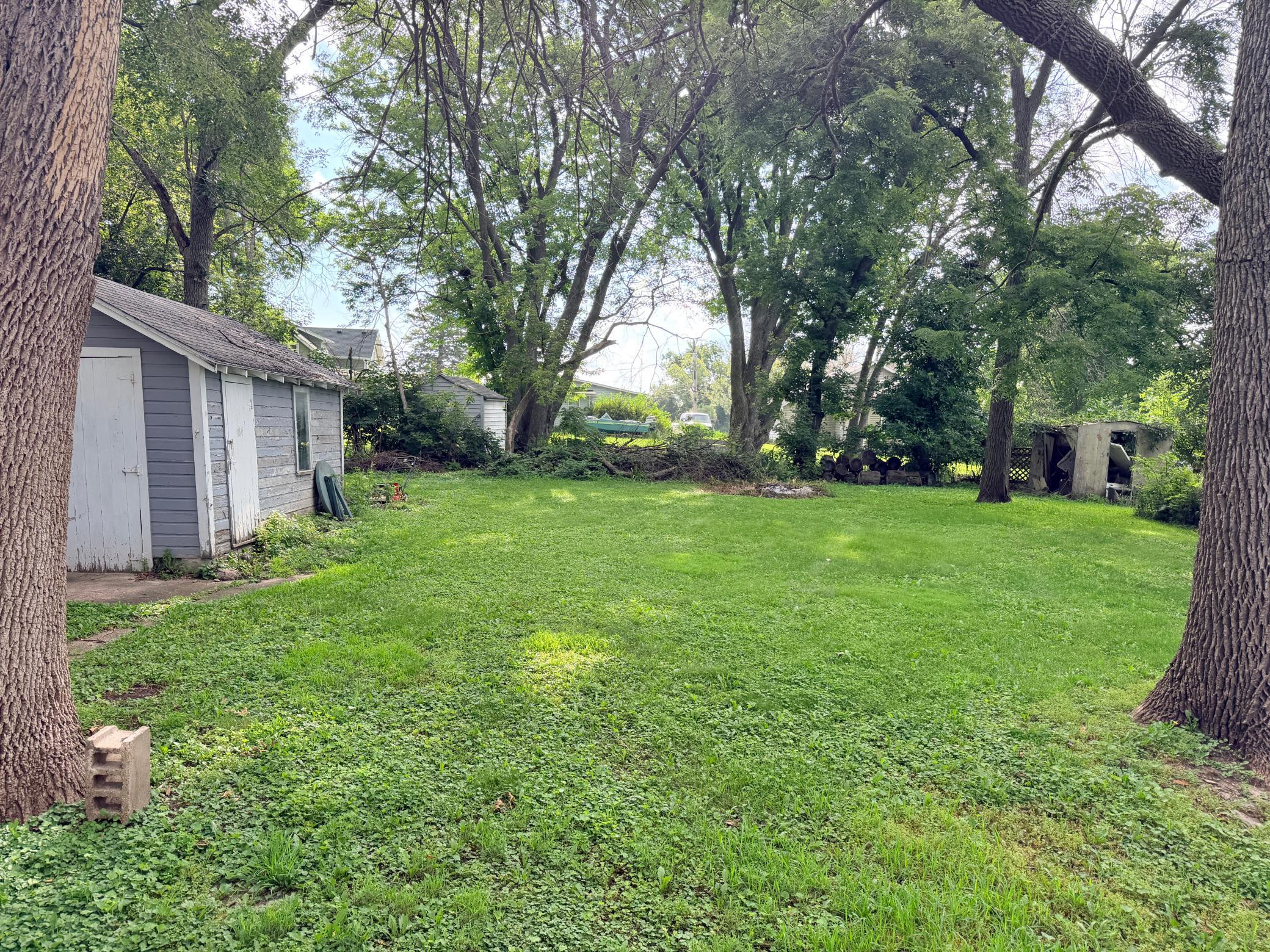 1405 S Broadway Avenue Property Photo 5