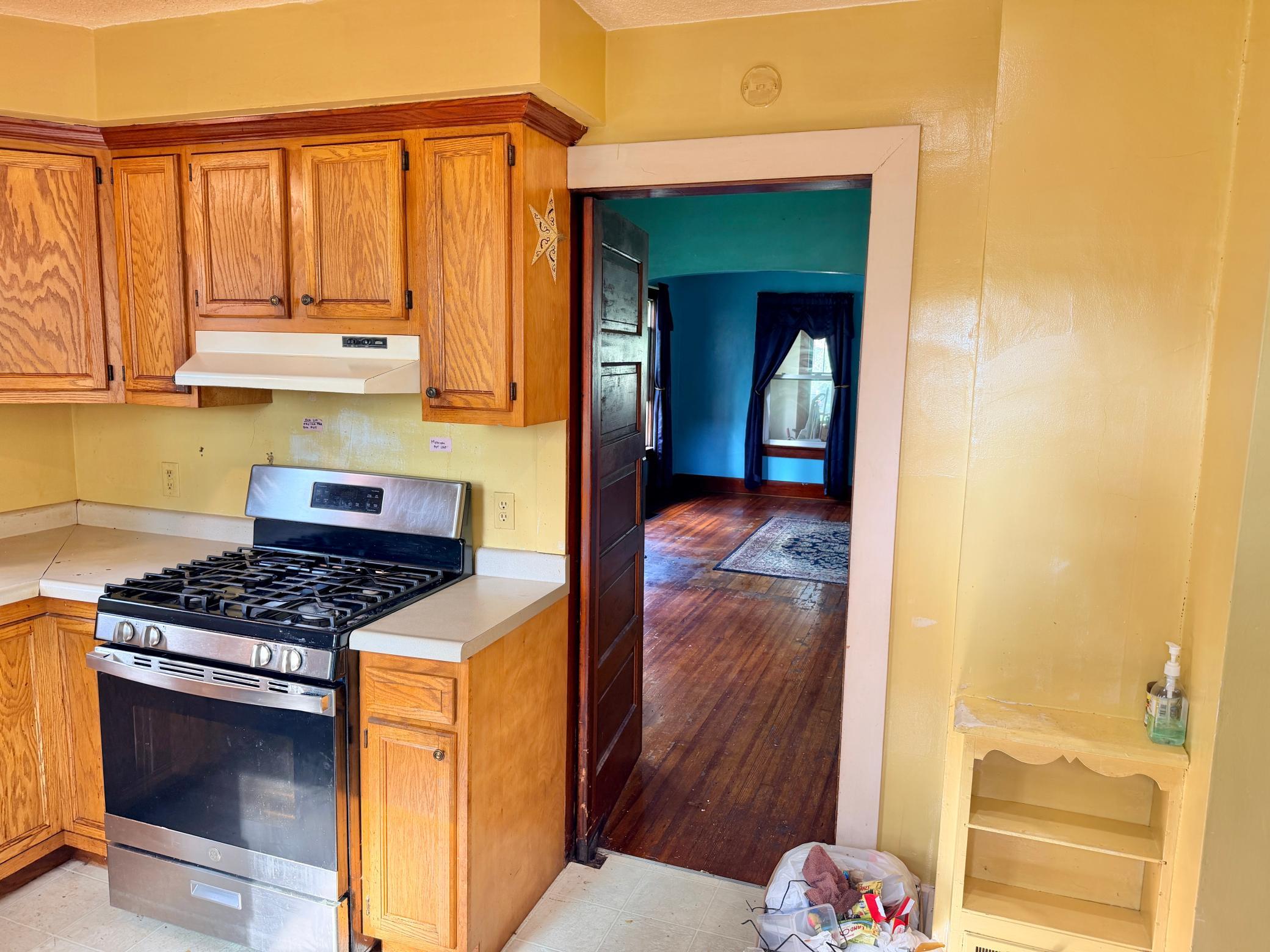 1405 S Broadway Avenue Property Photo 8
