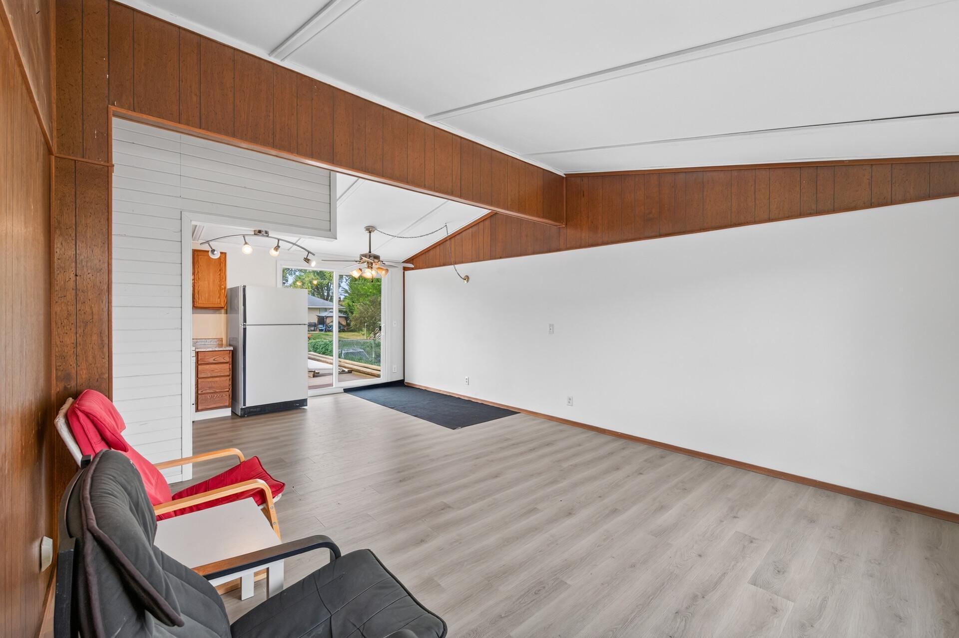 1582 3rd Street E Property Photo 4