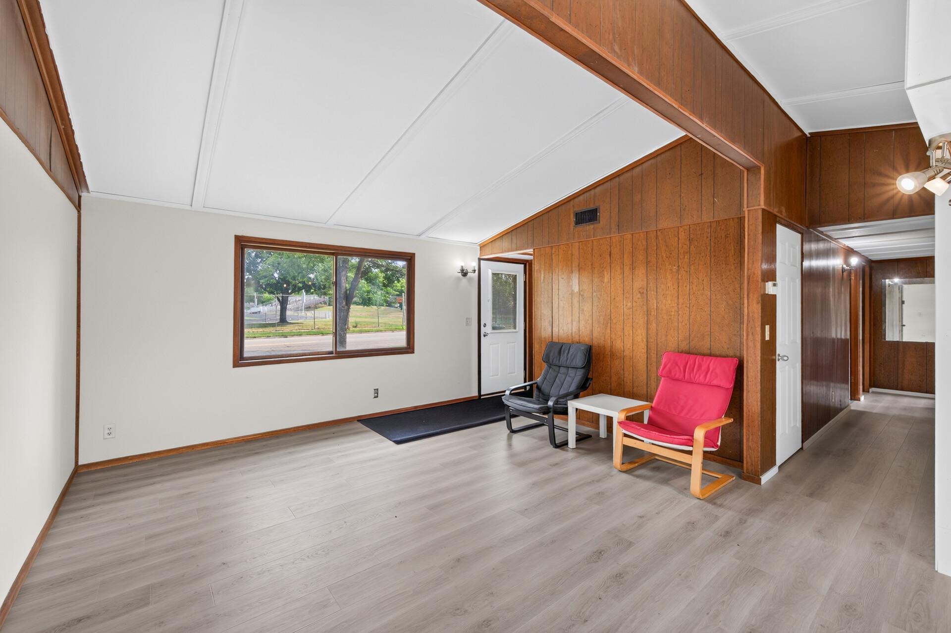 1582 3rd Street E Property Photo 6