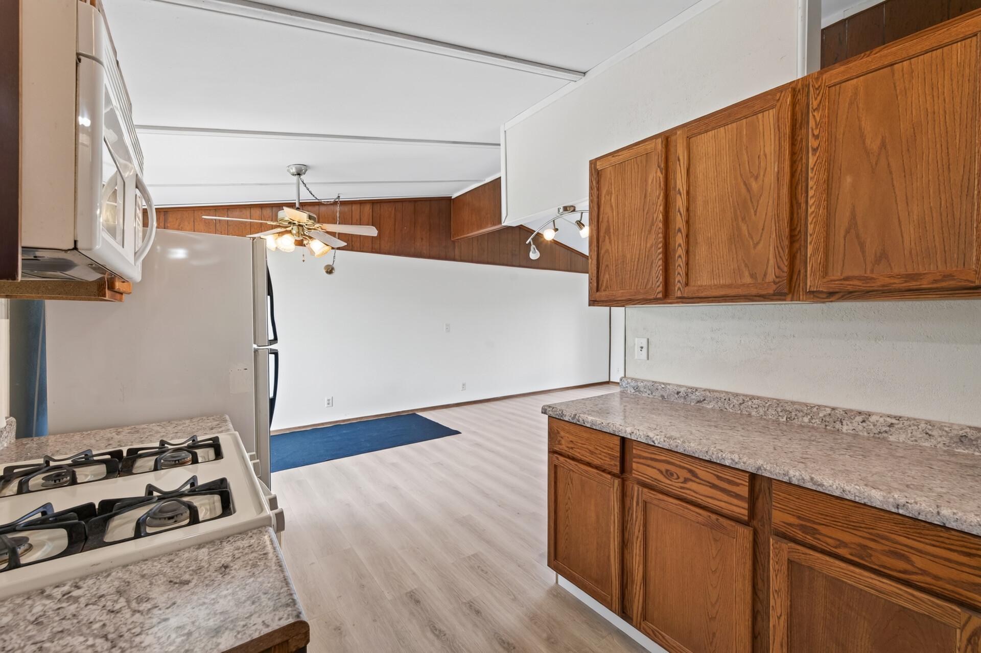 1582 3rd Street E Property Photo 15
