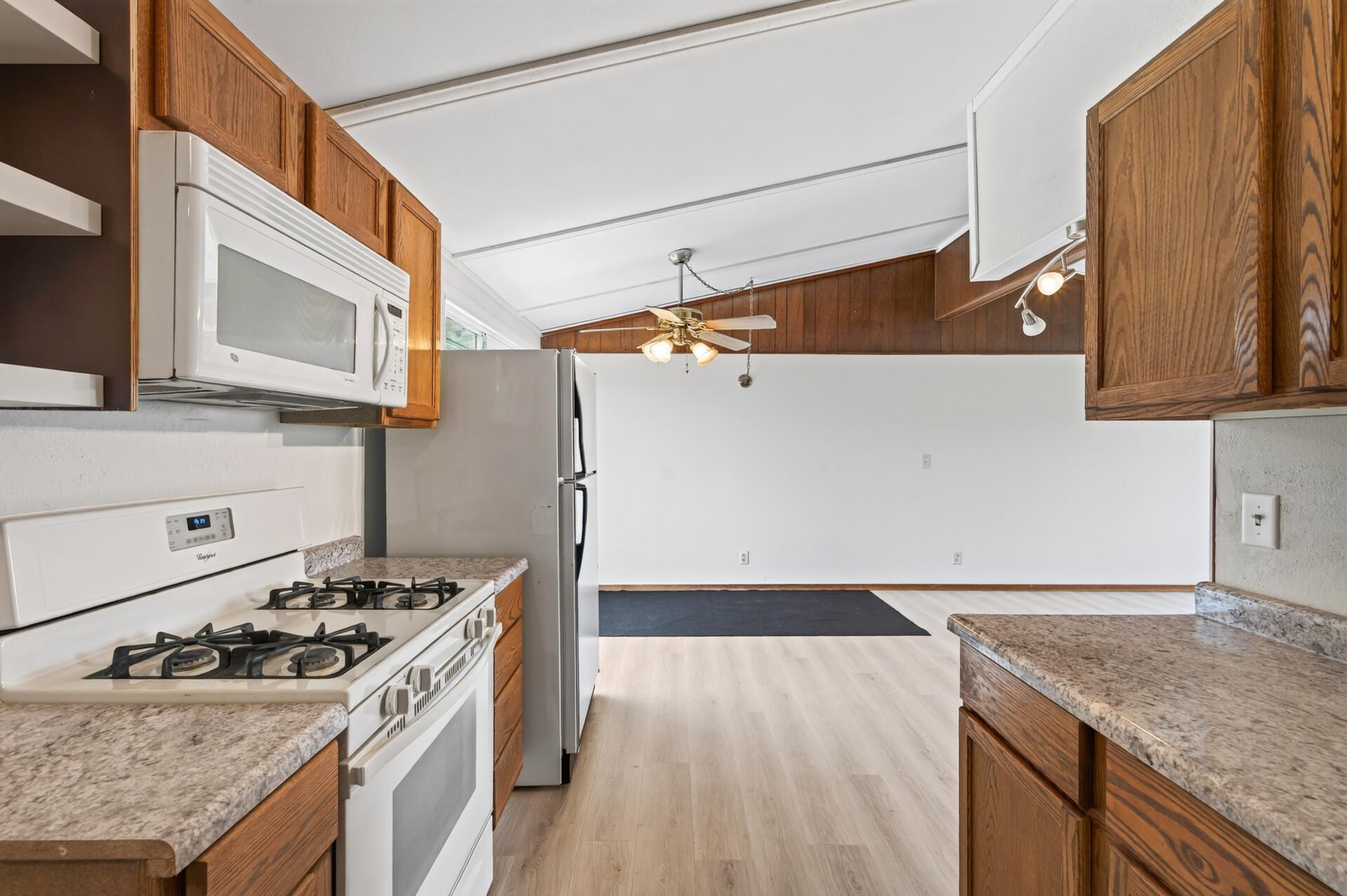 1582 3rd Street E Property Photo 16