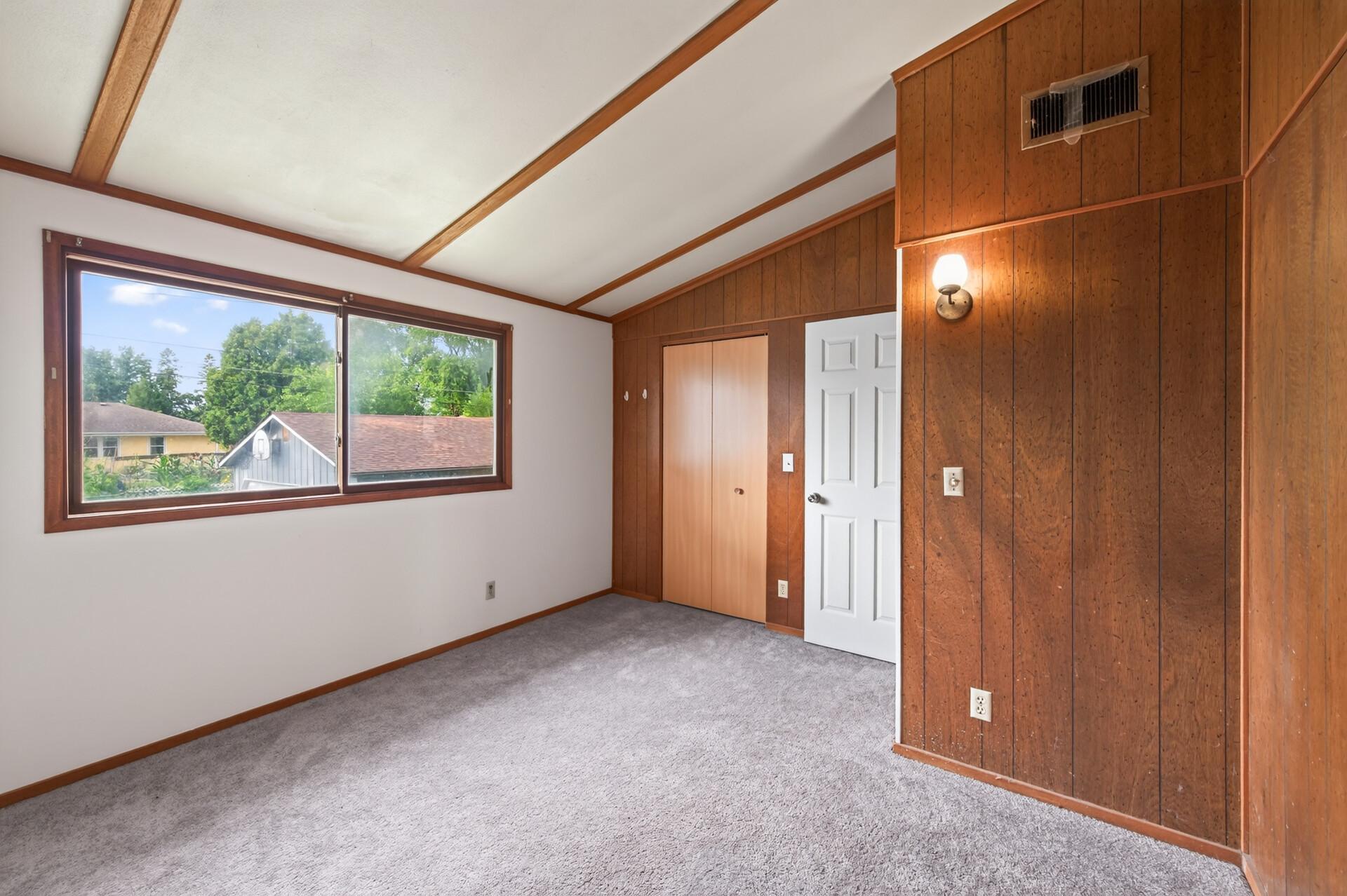 1582 3rd Street E Property Photo 22