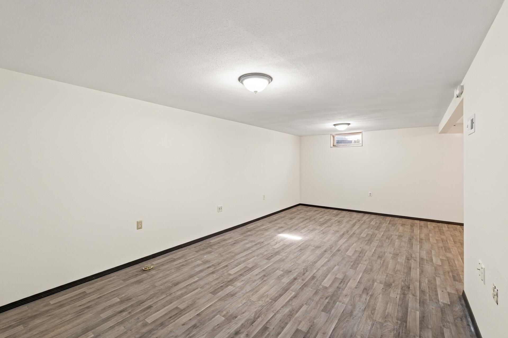 1582 3rd Street E Property Photo 25