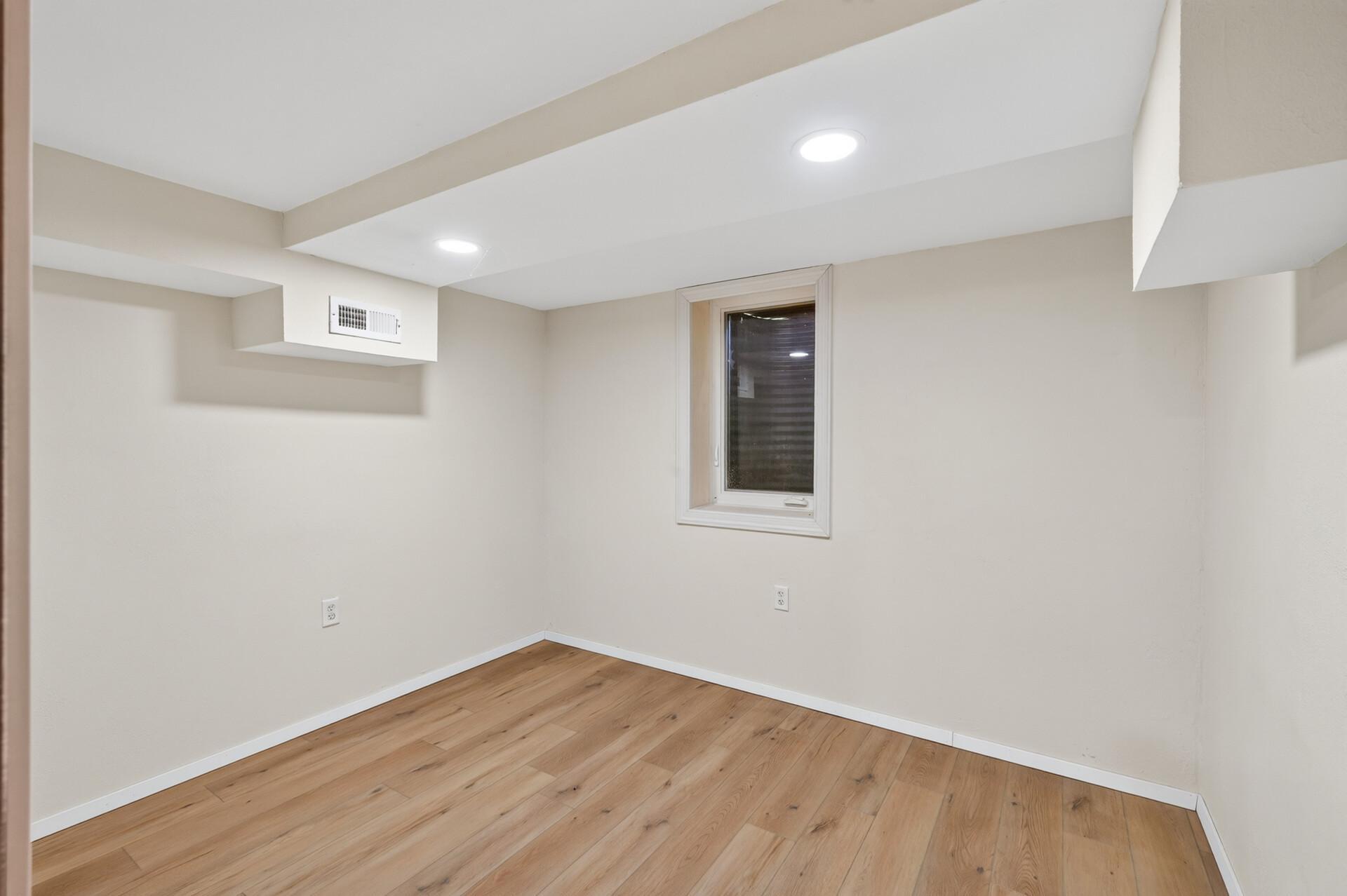 1582 3rd Street E Property Photo 30