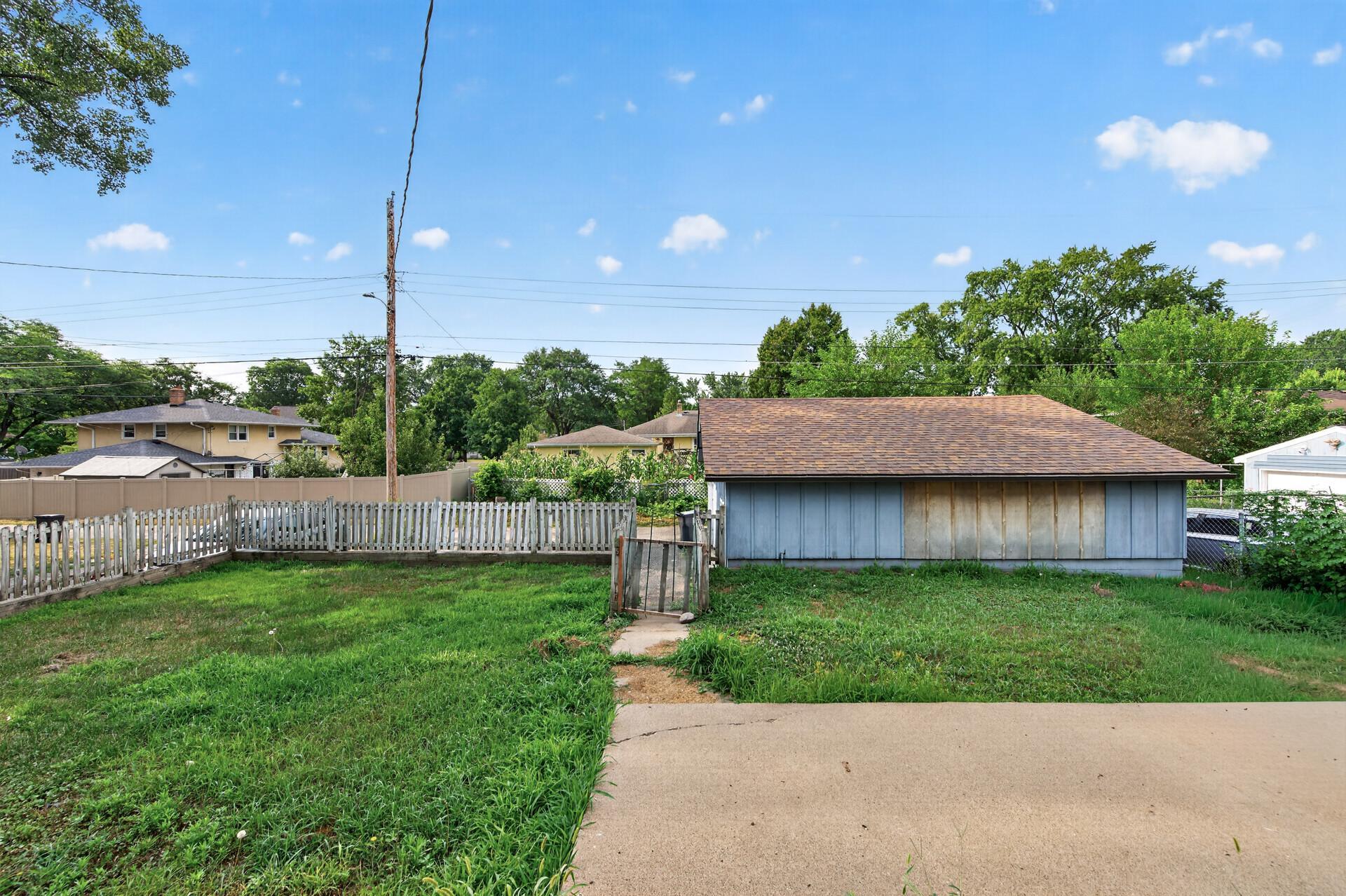 1582 3rd Street E Property Photo 36