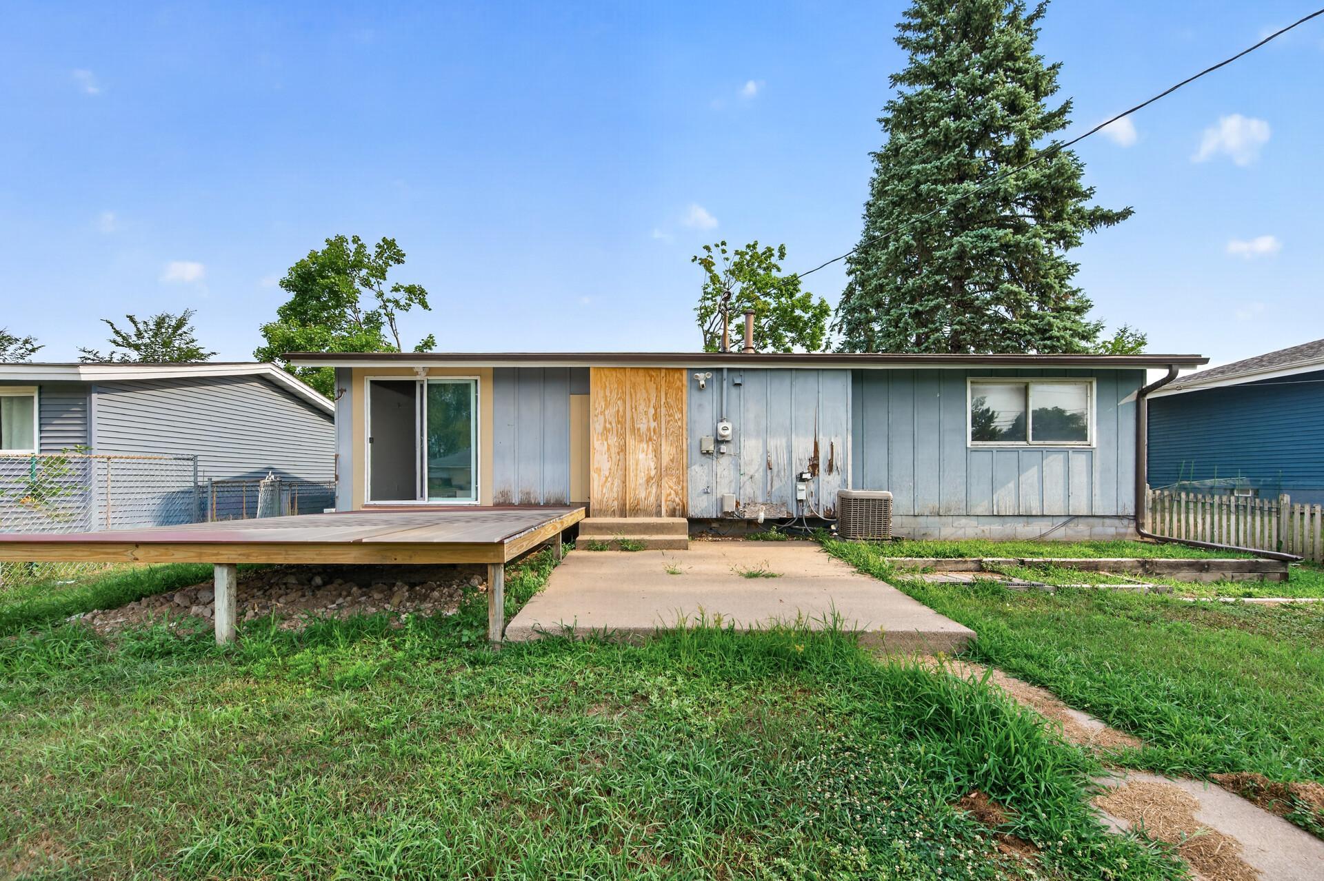 1582 3rd Street E Property Photo 39