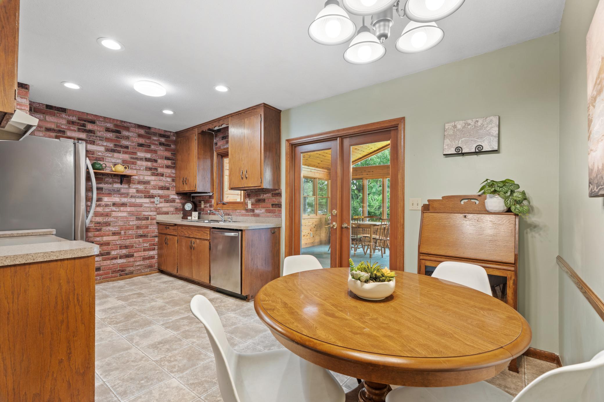 2207 Orchard Lane Property Photo 6