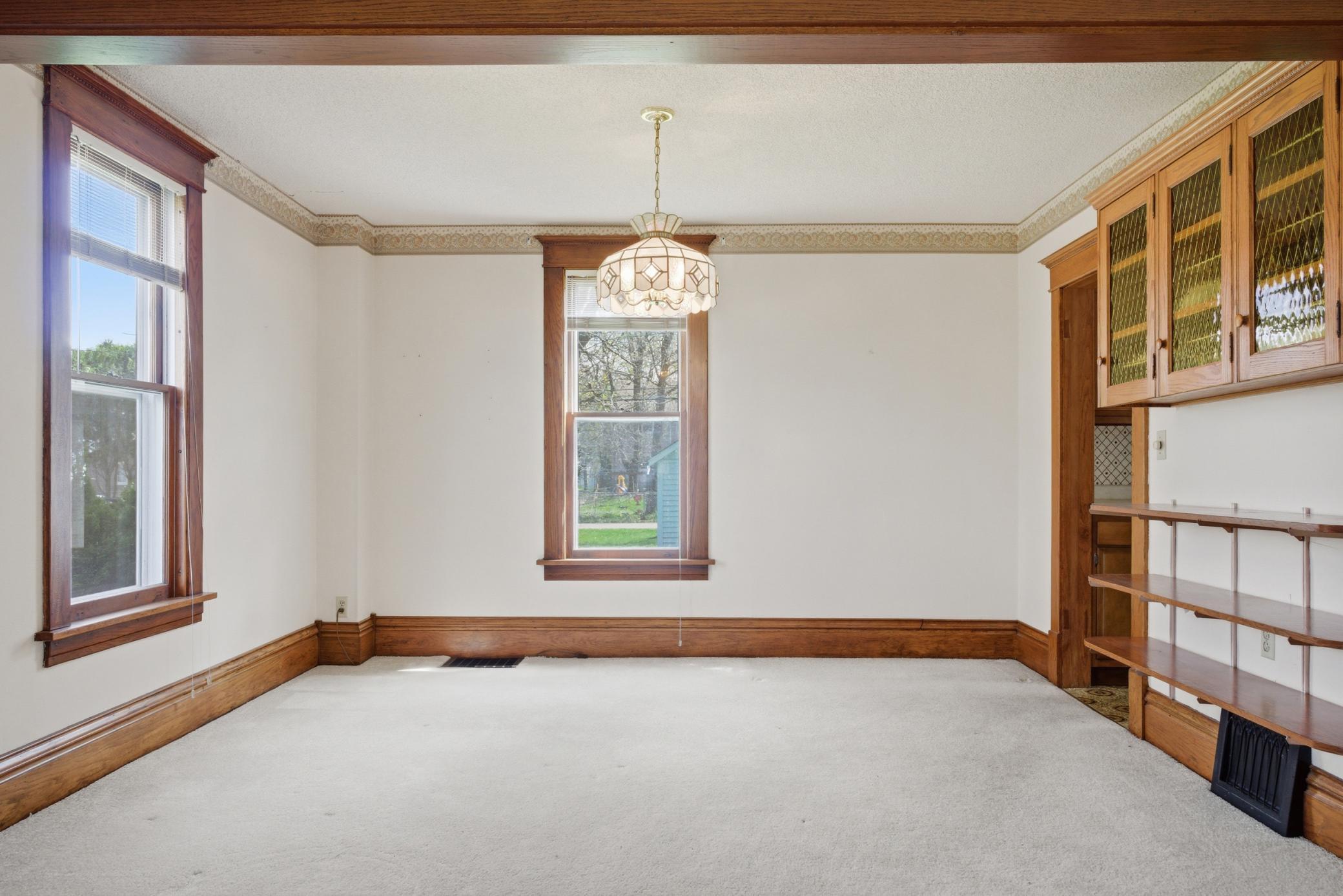 827 7th Avenue Sw Property Photo 6