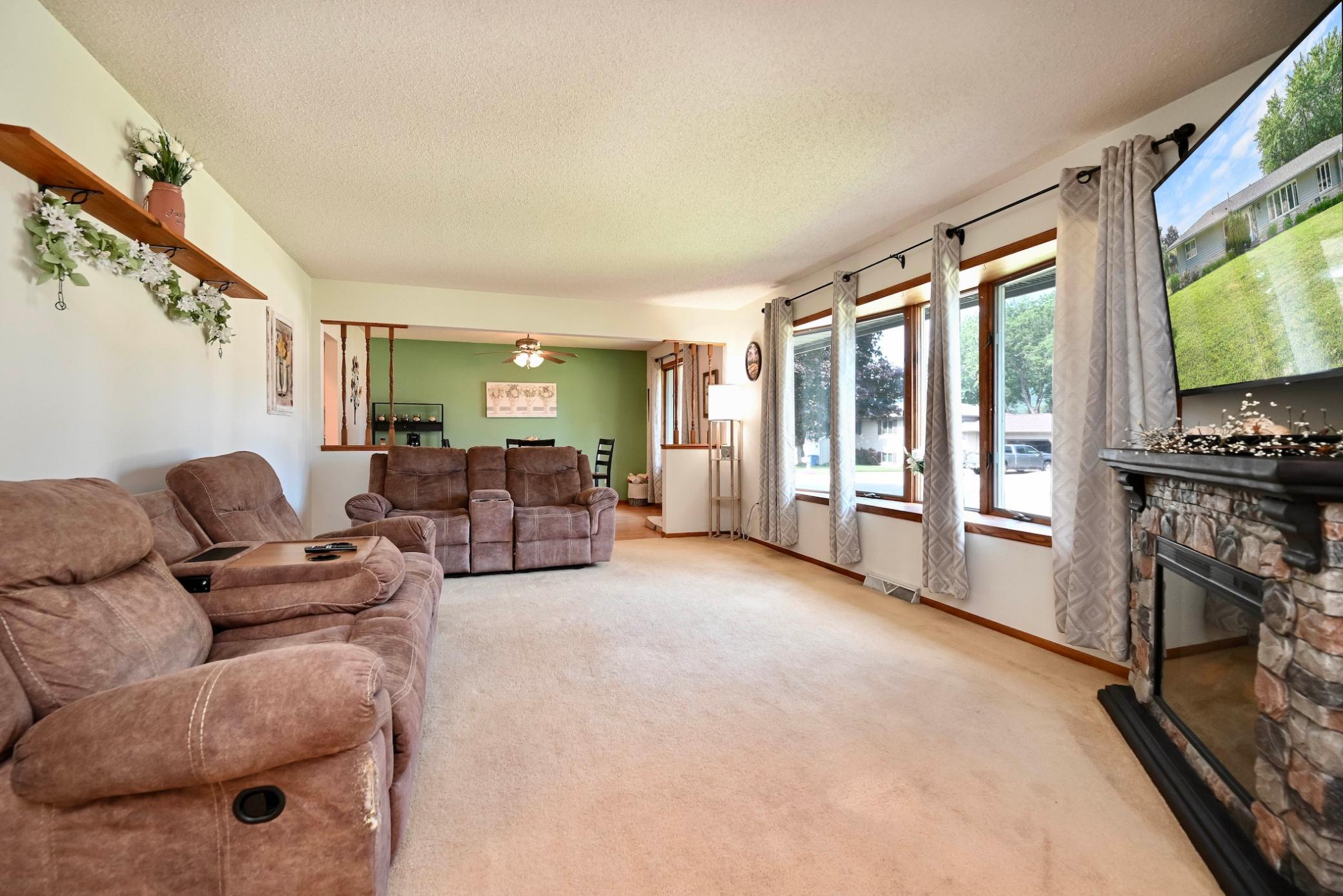 770 52nd Avenue Property Photo 4