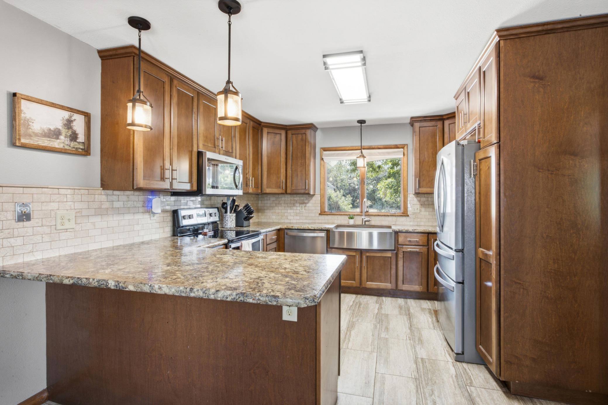 250 4th Street Property Photo 8