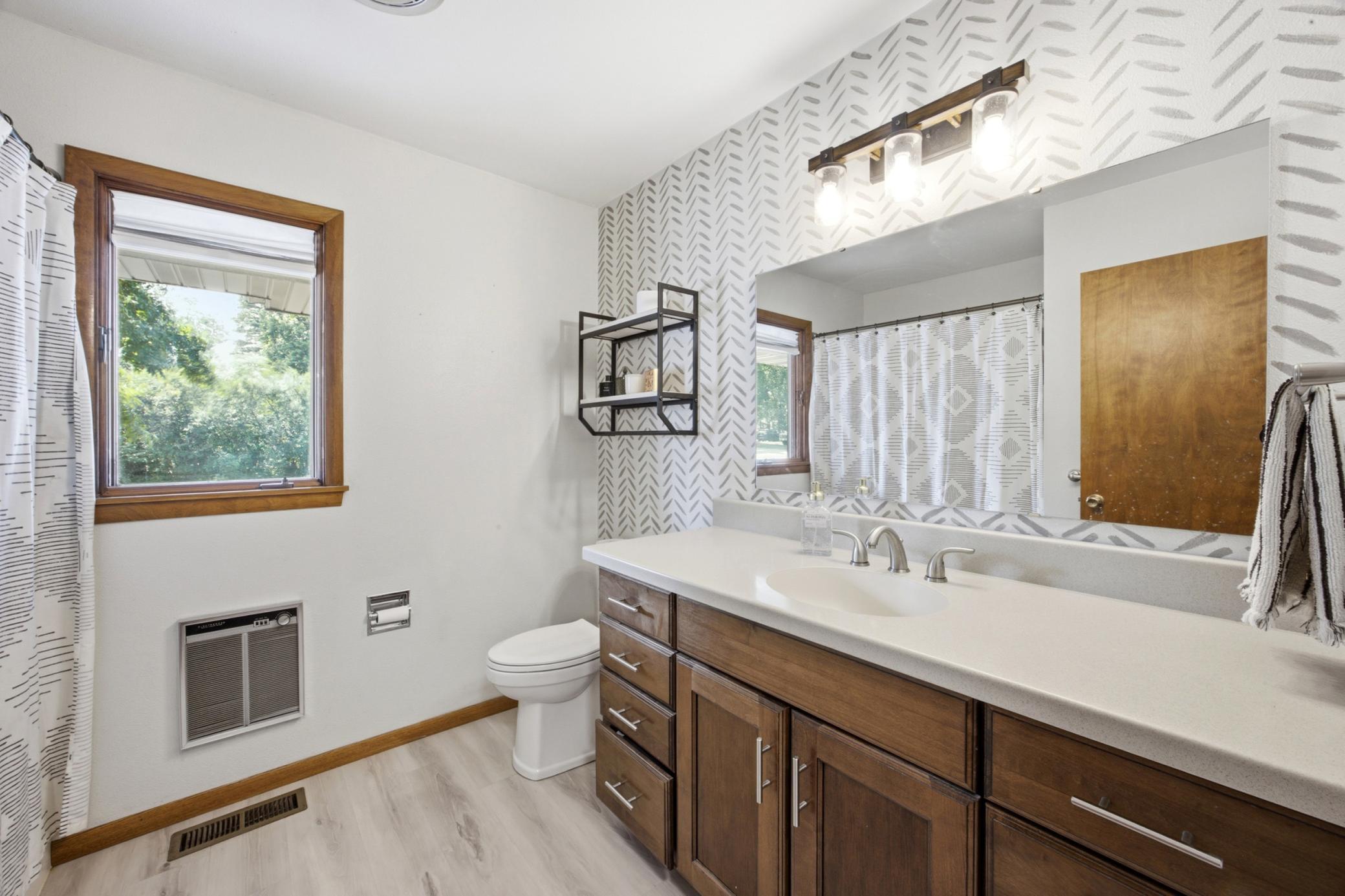 250 4th Street Property Photo 21