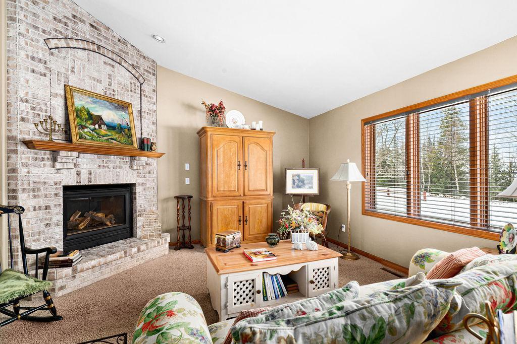 6139 Sunset Ridge N Property Photo 5