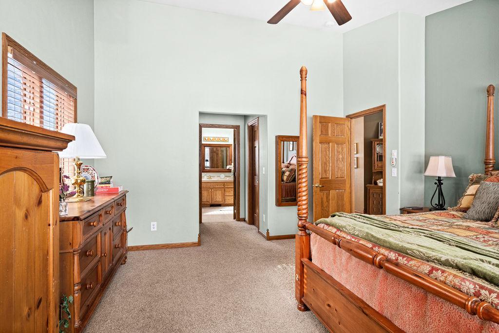 6139 Sunset Ridge N Property Photo 16