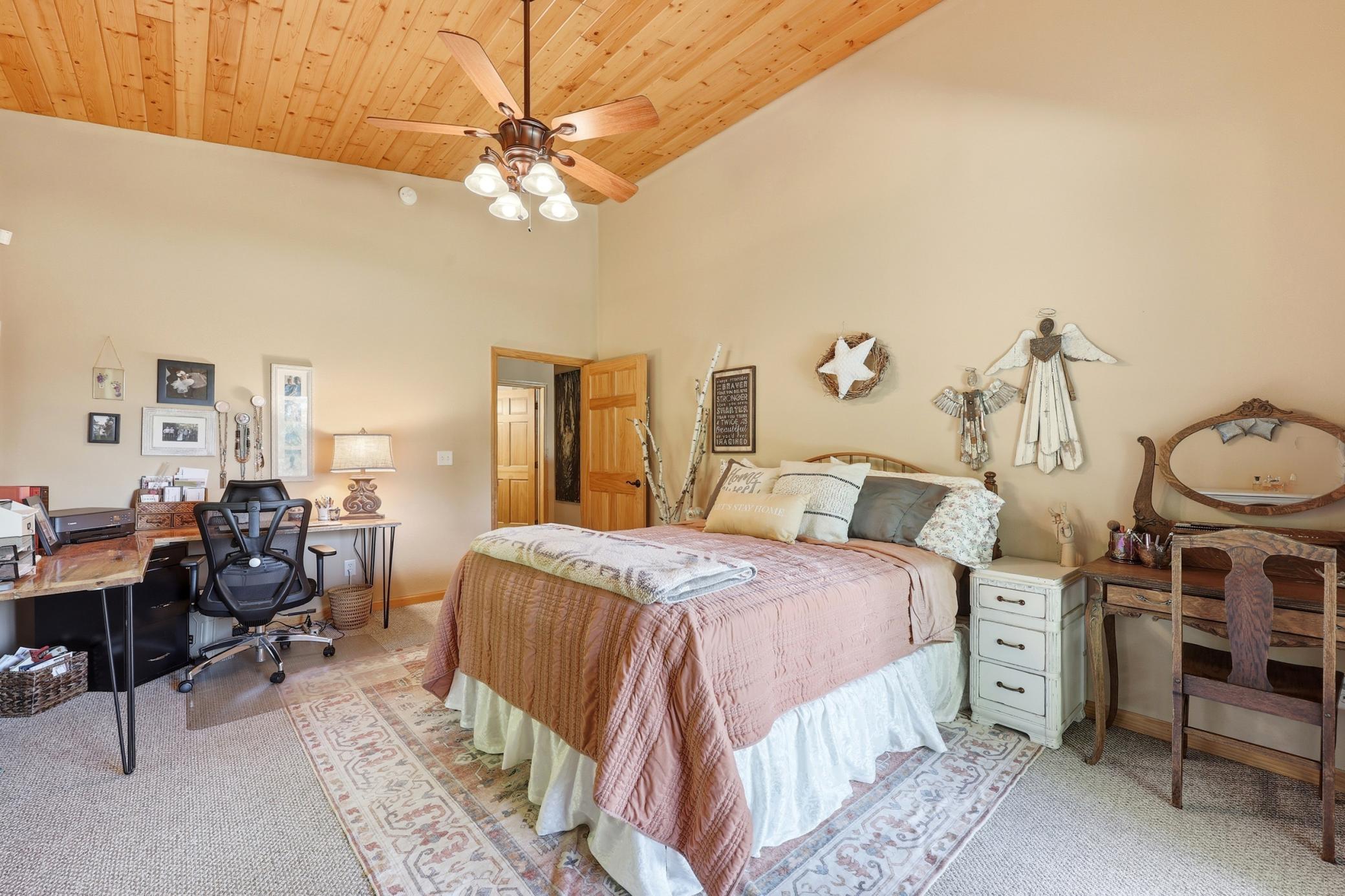 32955 Carlson Drive Property Photo 14