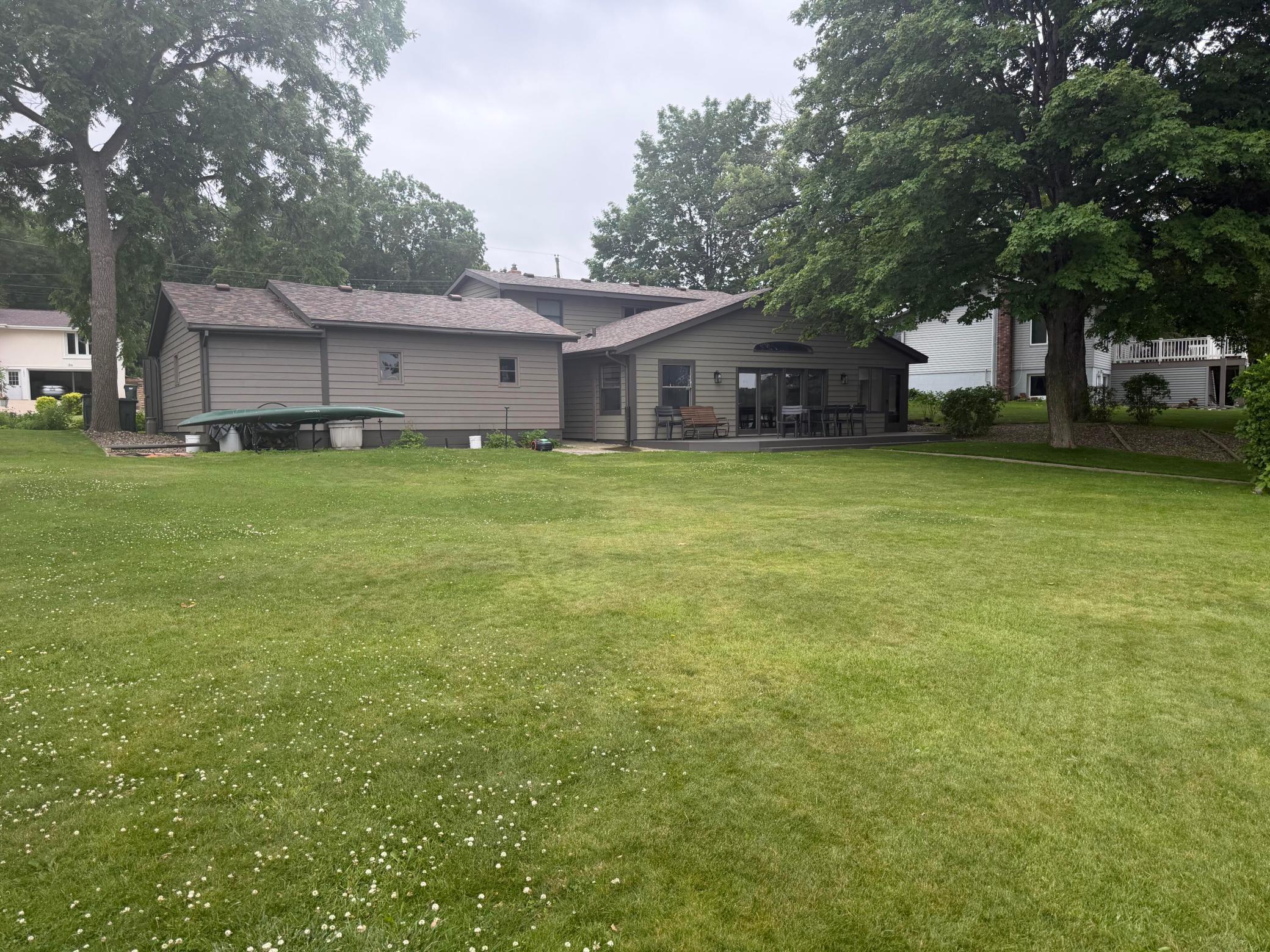 1037 Hamlet Drive N Property Photo 28