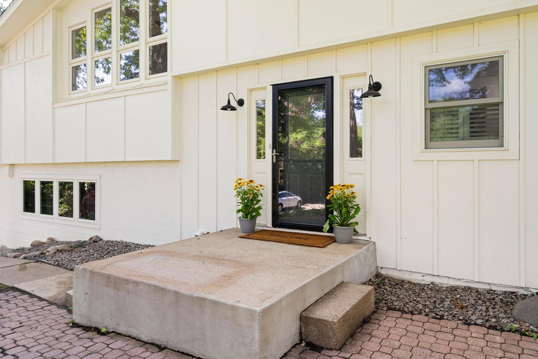 8315 Greenfield Road Property Photo 4