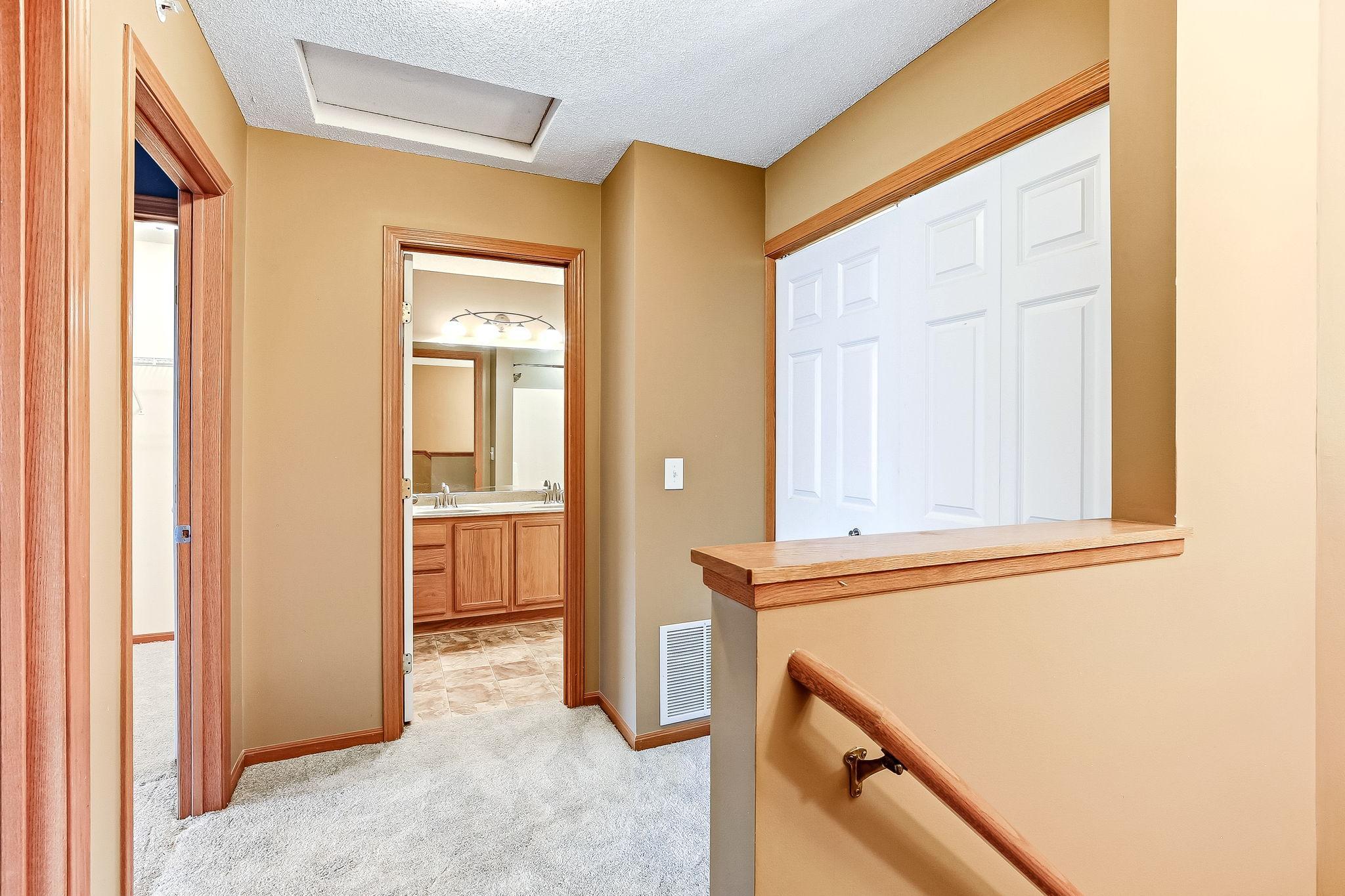 428 Willoughby Way W Property Photo 18