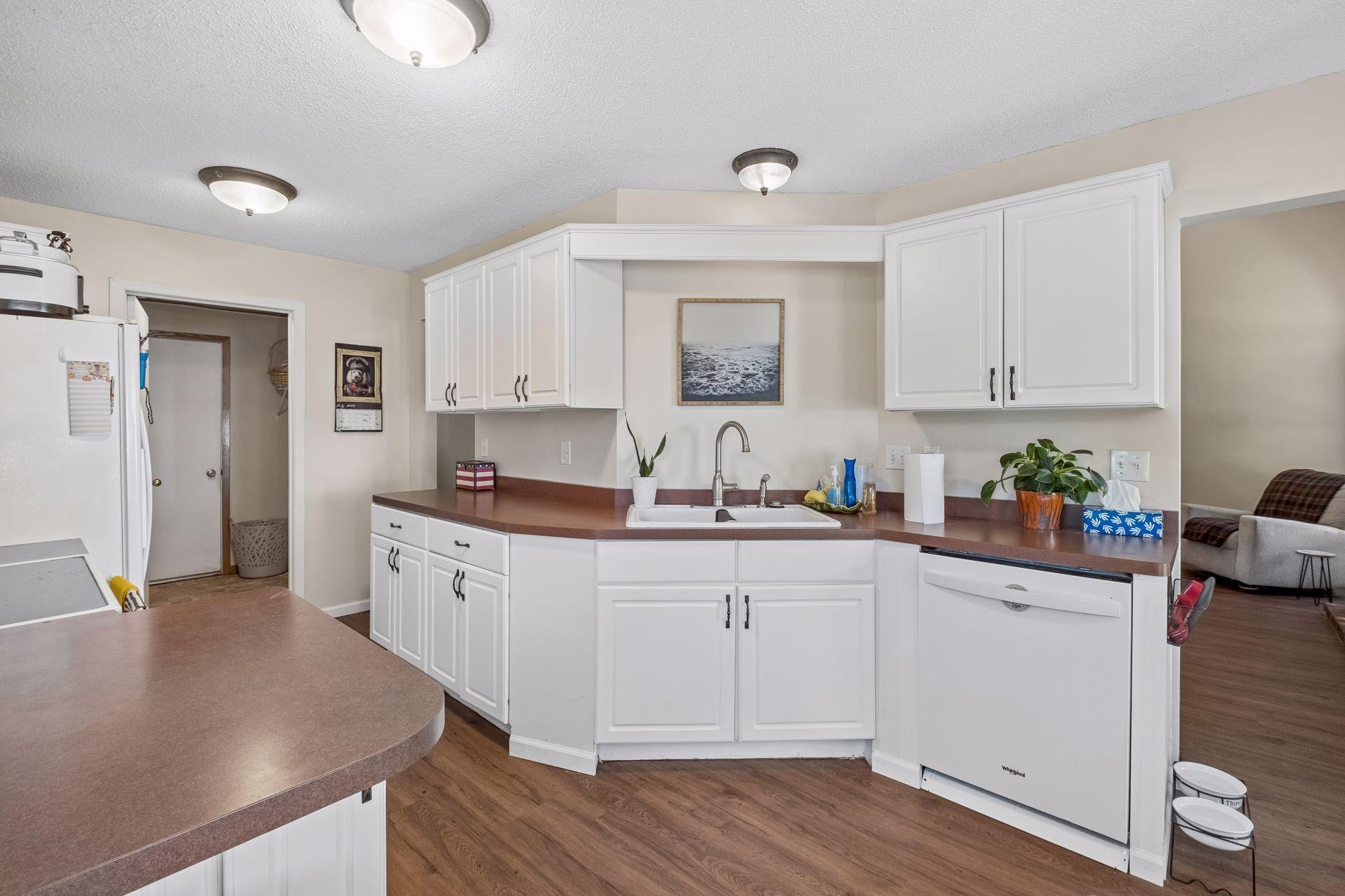 11081 Oregon Curve Property Photo 5