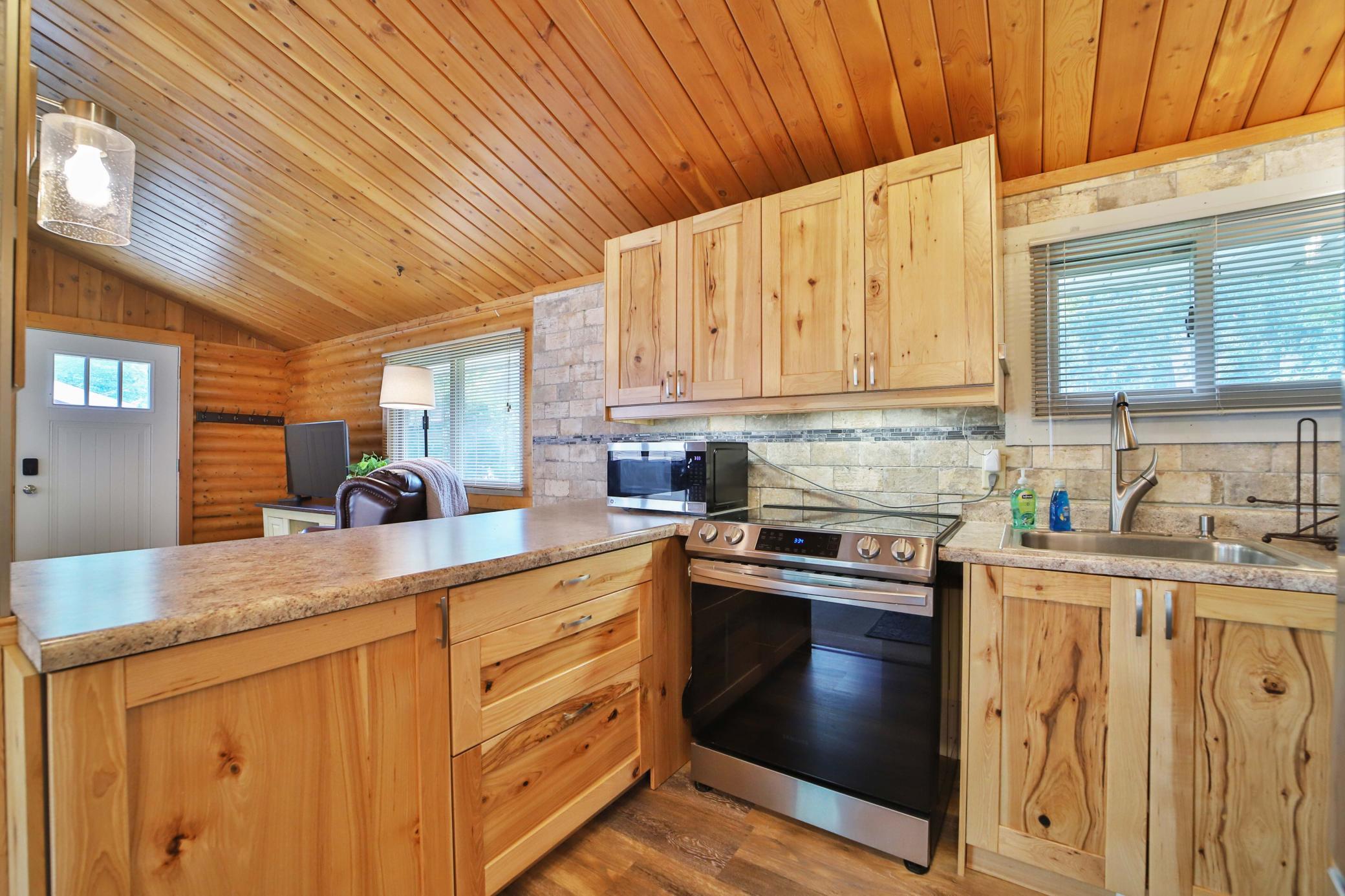 29872 Canary Lane Property Photo 3