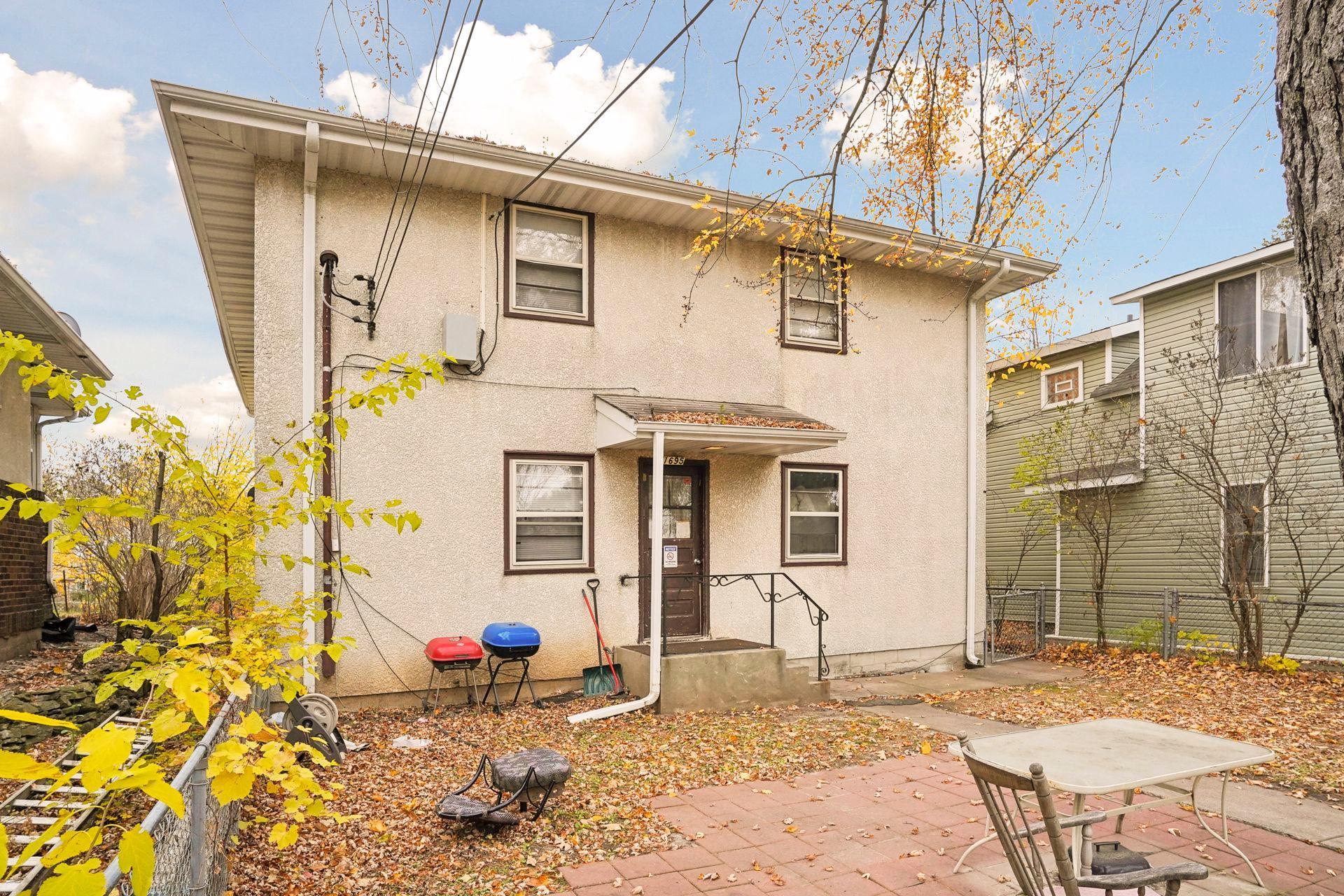 1695 7th Street E Property Photo 4