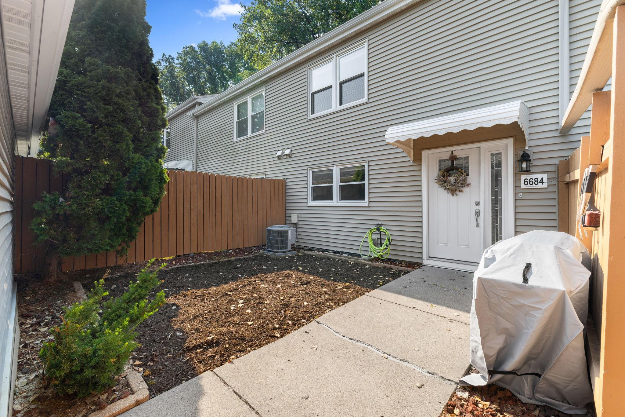 6684 Gretchen Lane N Property Photo 1