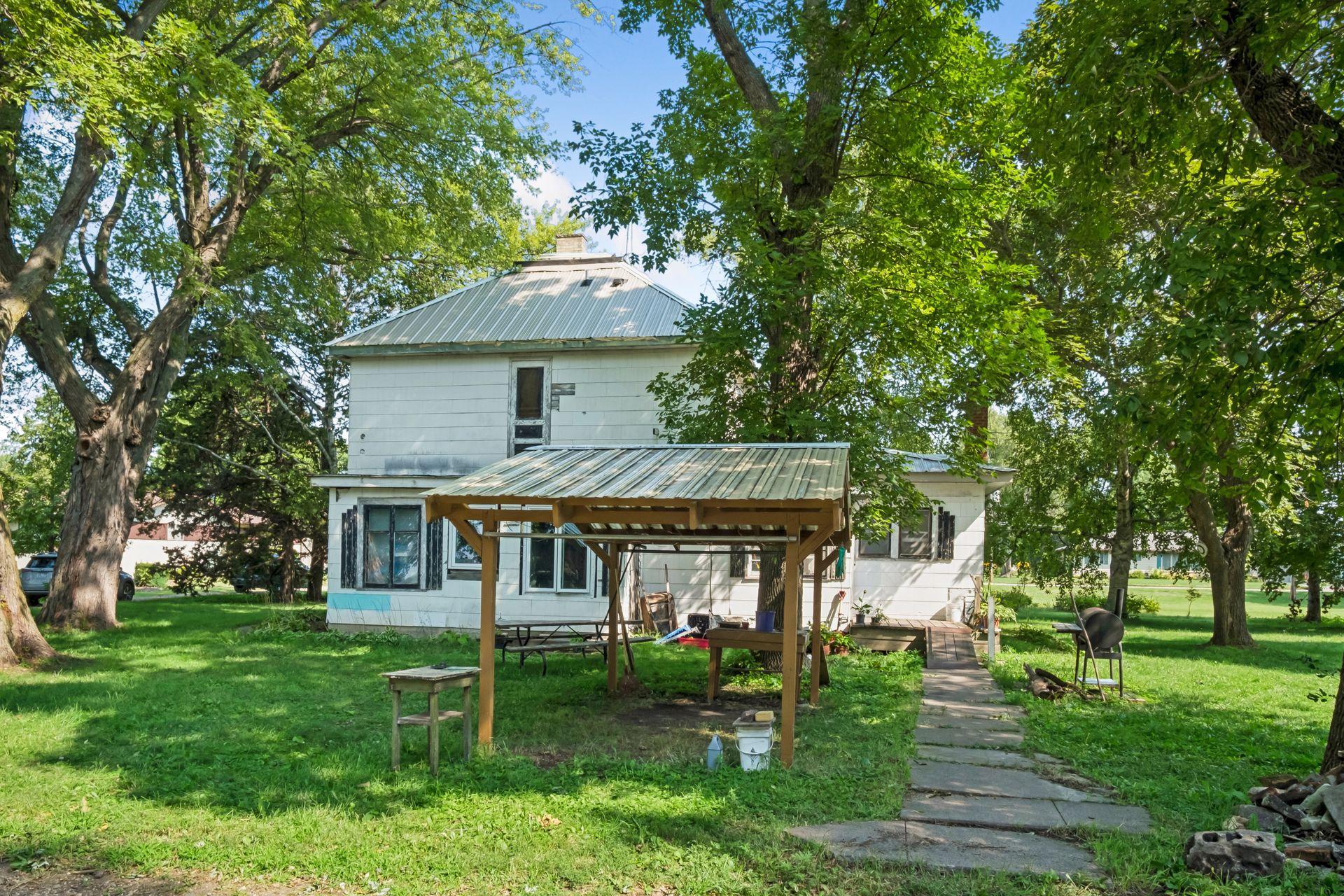 724 Park Avenue Property Photo 29