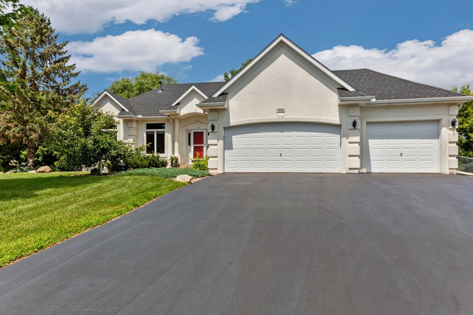 3947 Bailey Ridge Draw Property Photo 1