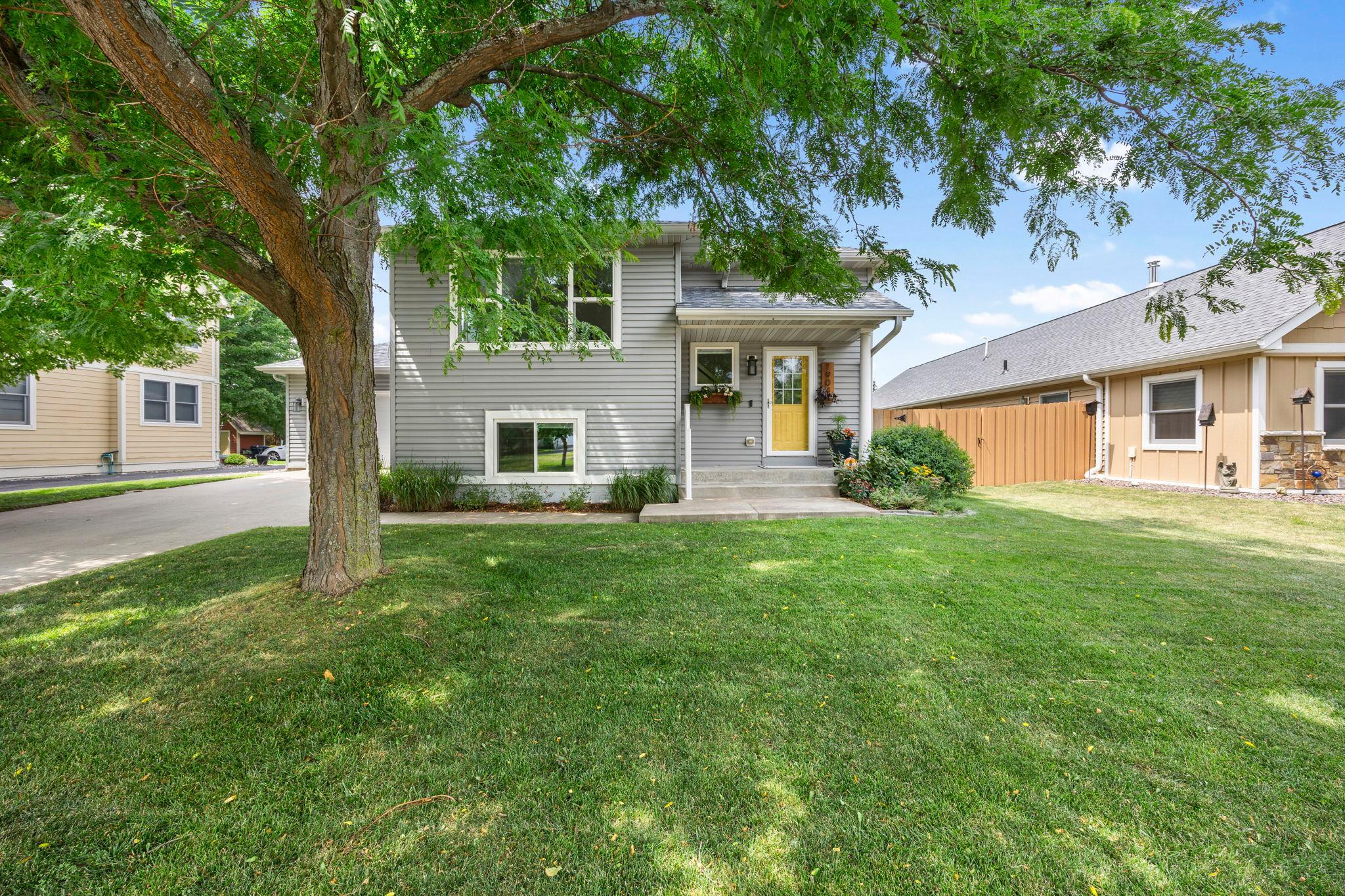 1904 Wilcox Boulevard W Property Photo 1