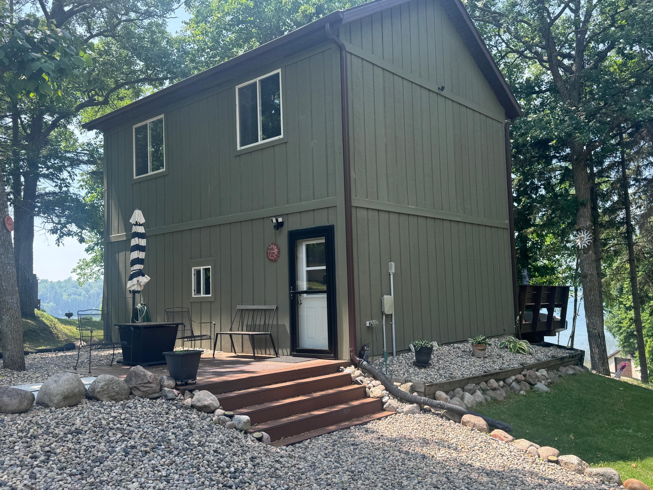 31488 E Round Lake Road Property Photo 1