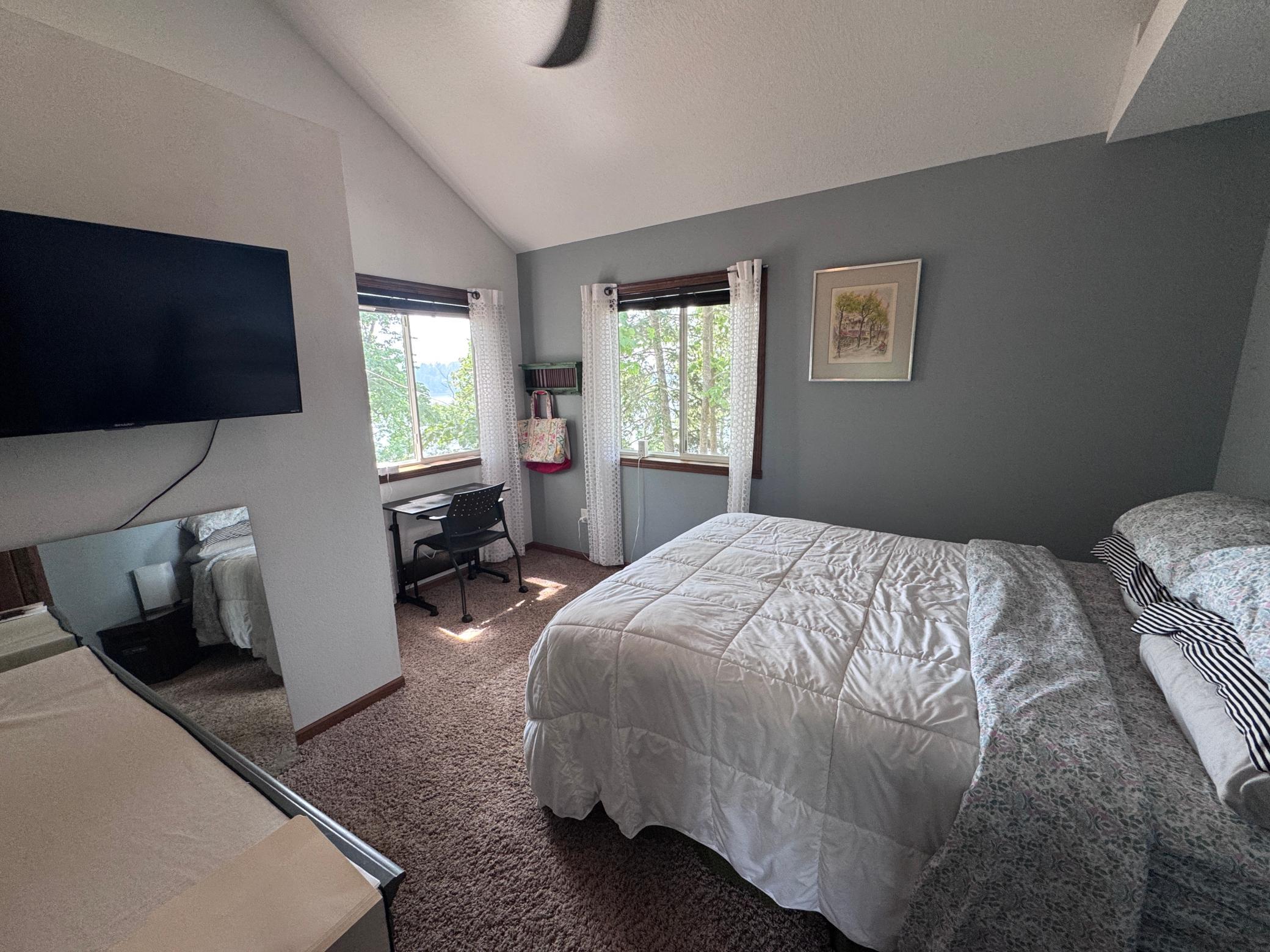 31488 E Round Lake Road Property Photo 15