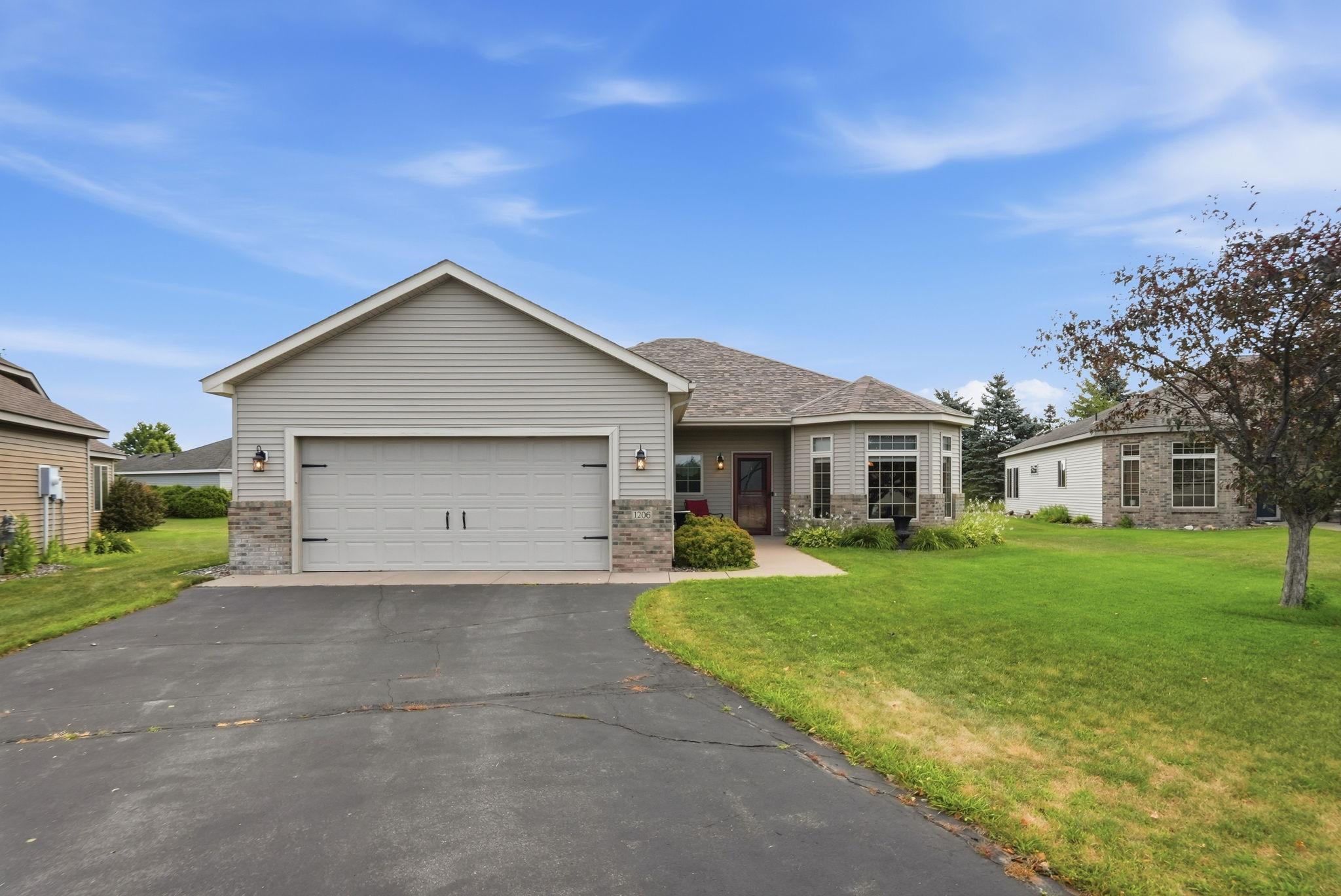 1206 Willow Pond Drive Property Photo 1