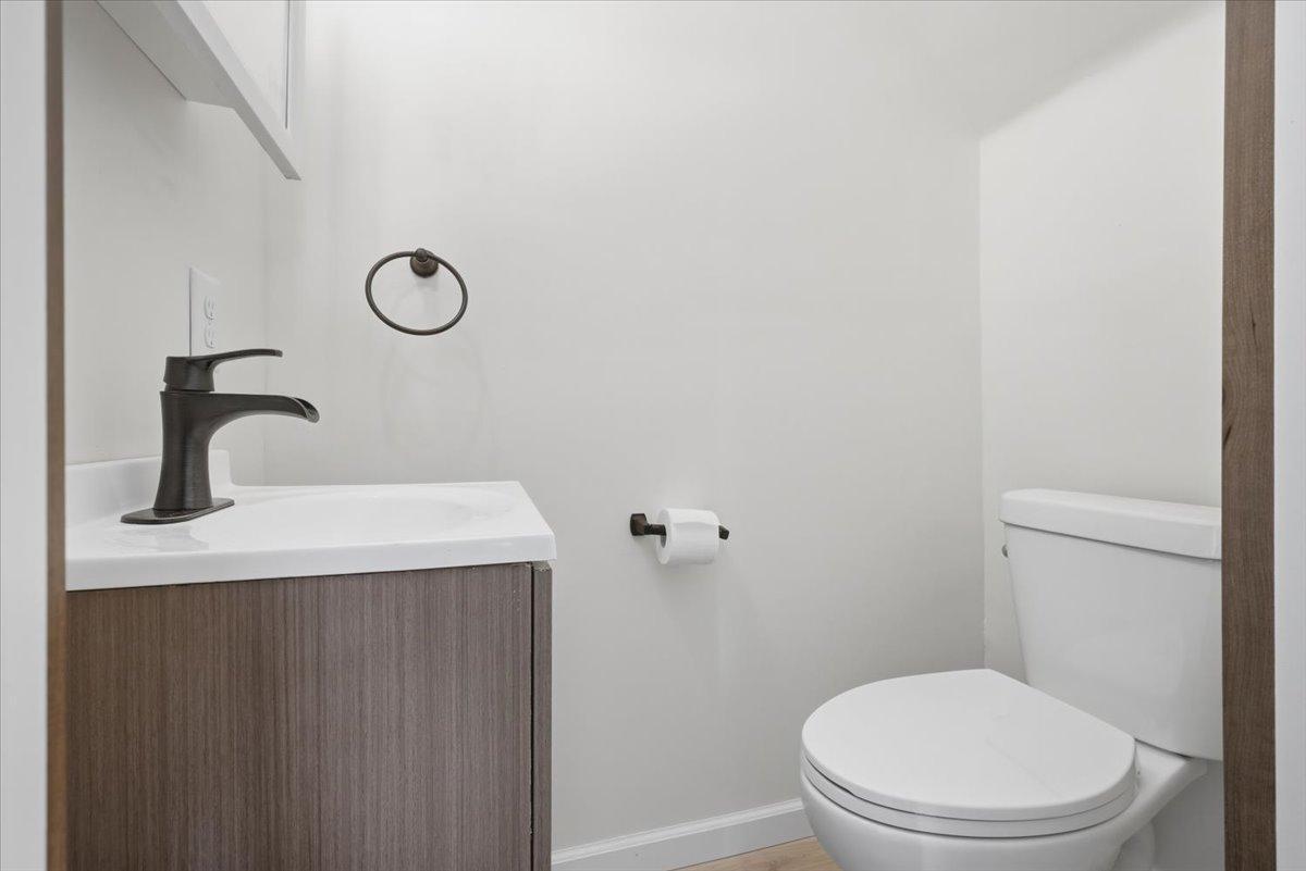 825 1st Avenue Property Photo 16