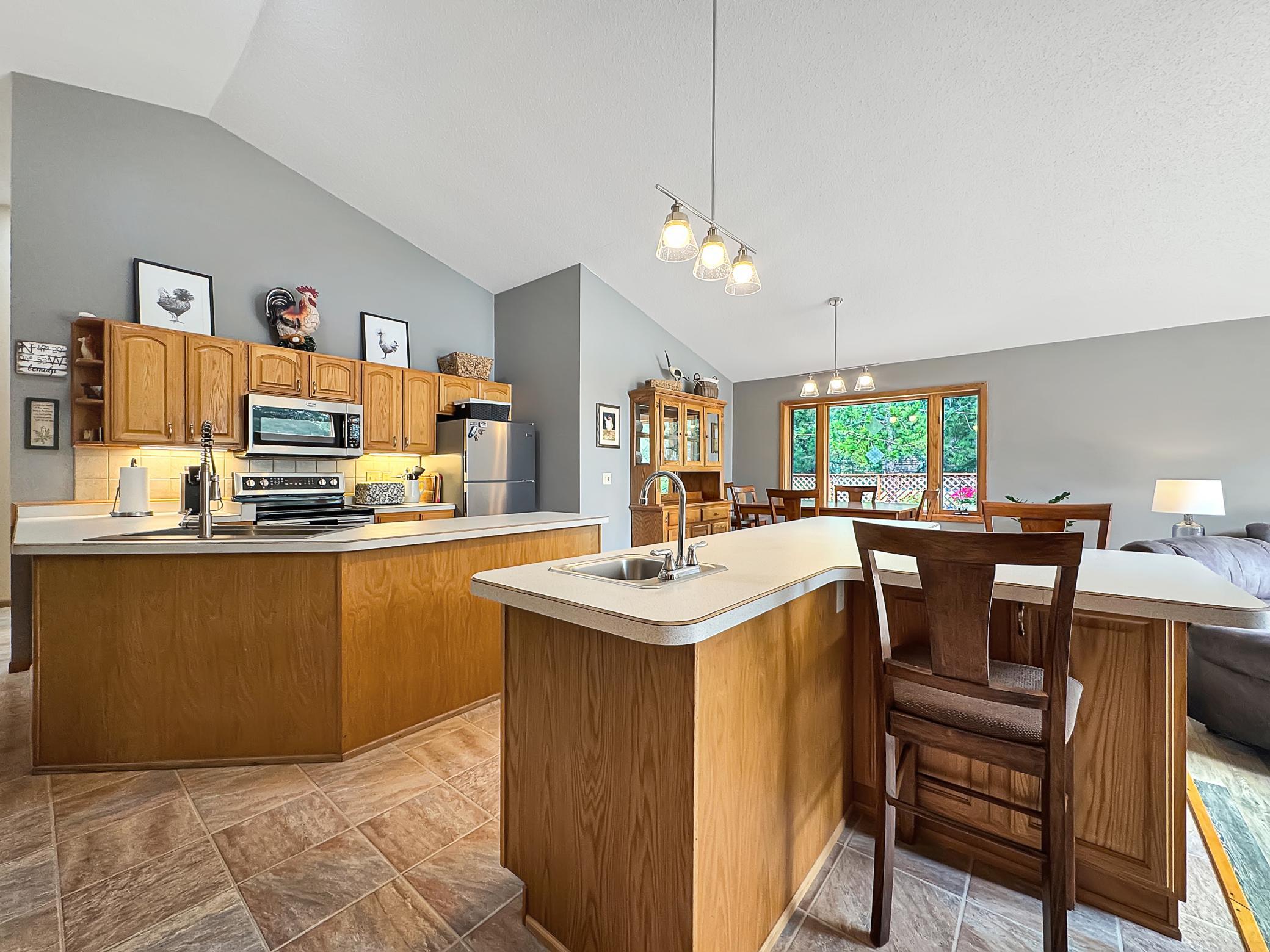 16960 Skyview Drive Nw Property Photo 11