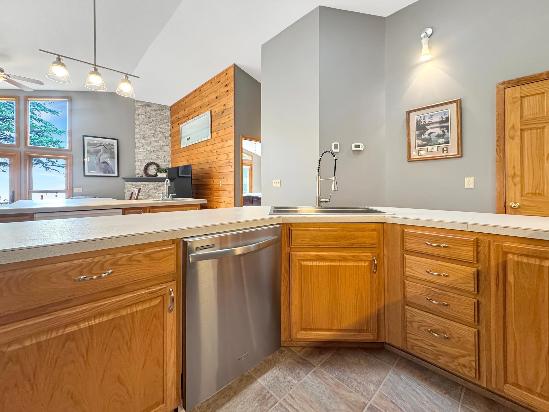 16960 Skyview Drive Nw Property Photo 15