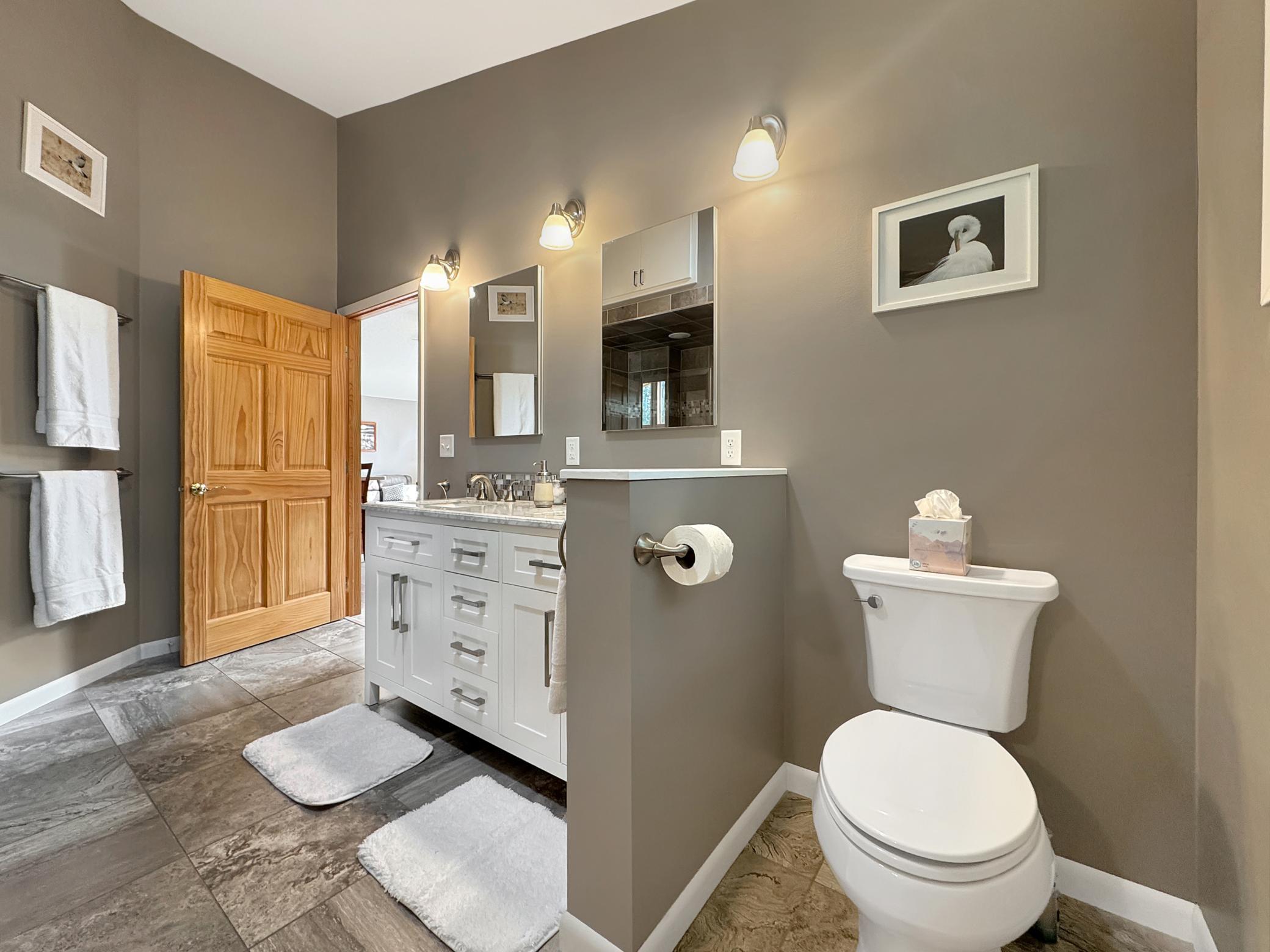 16960 Skyview Drive Nw Property Photo 23